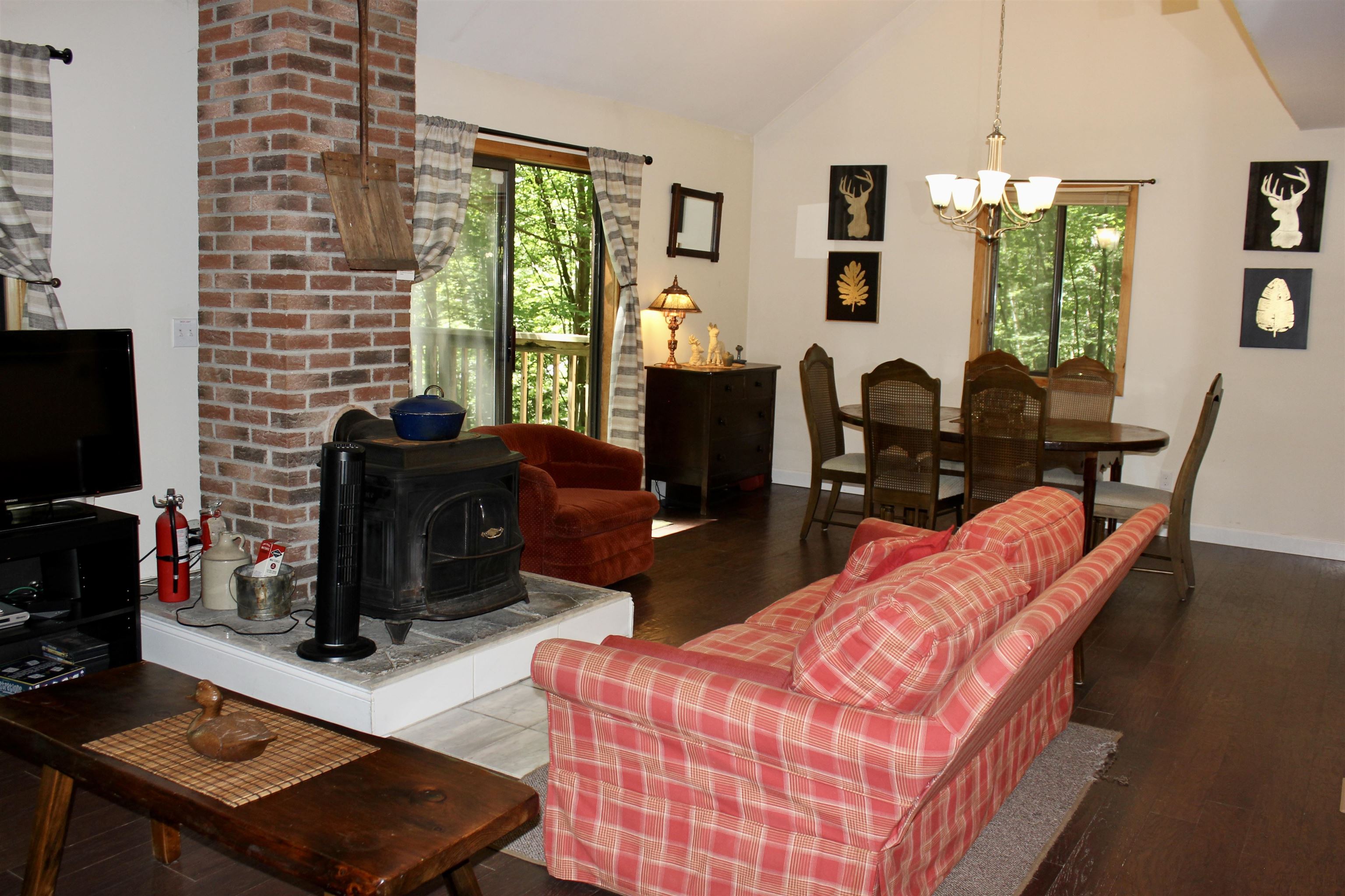41 Pine Hill Road Property Photo 5