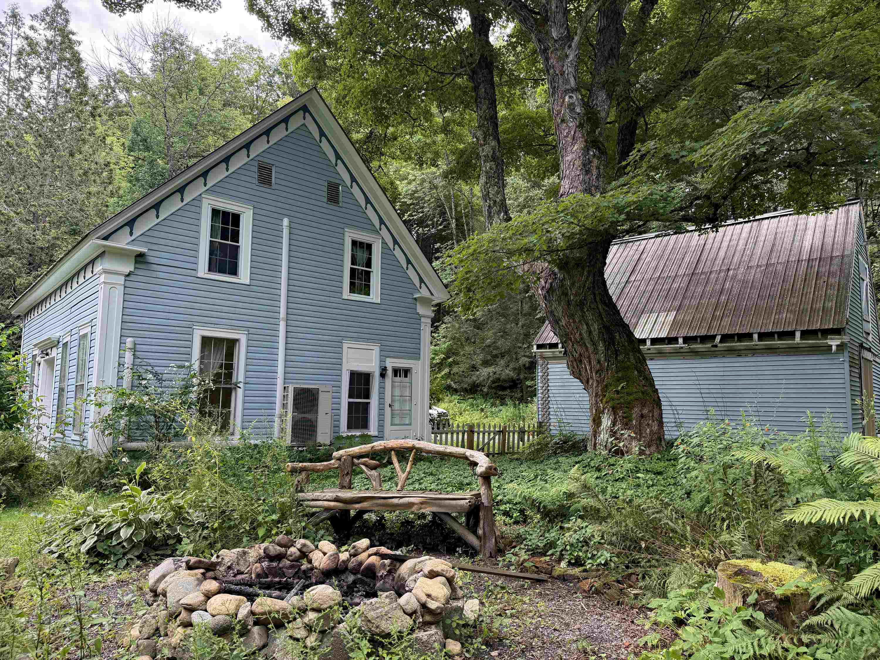 313 Dover Road Property Photo 4