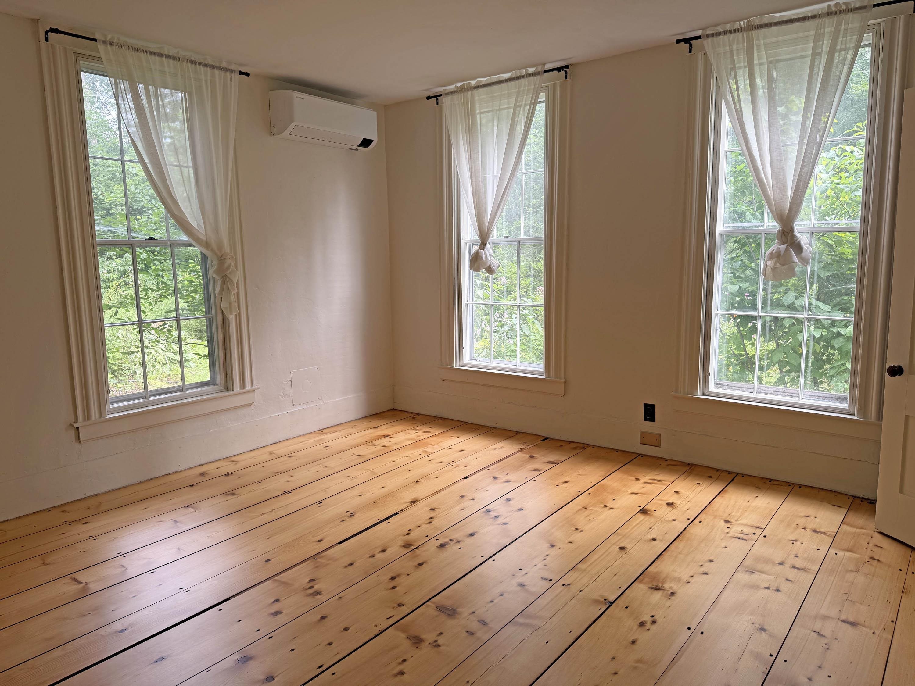 313 Dover Road Property Photo 10