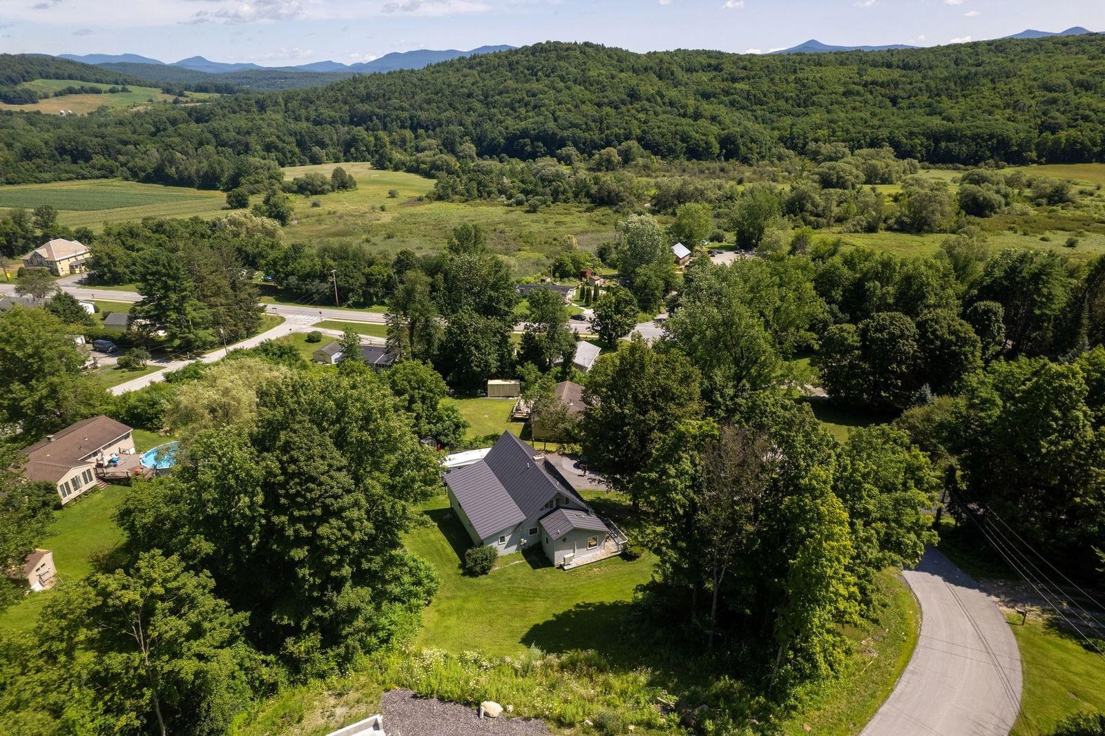 78 Skyline Drive Property Photo 6