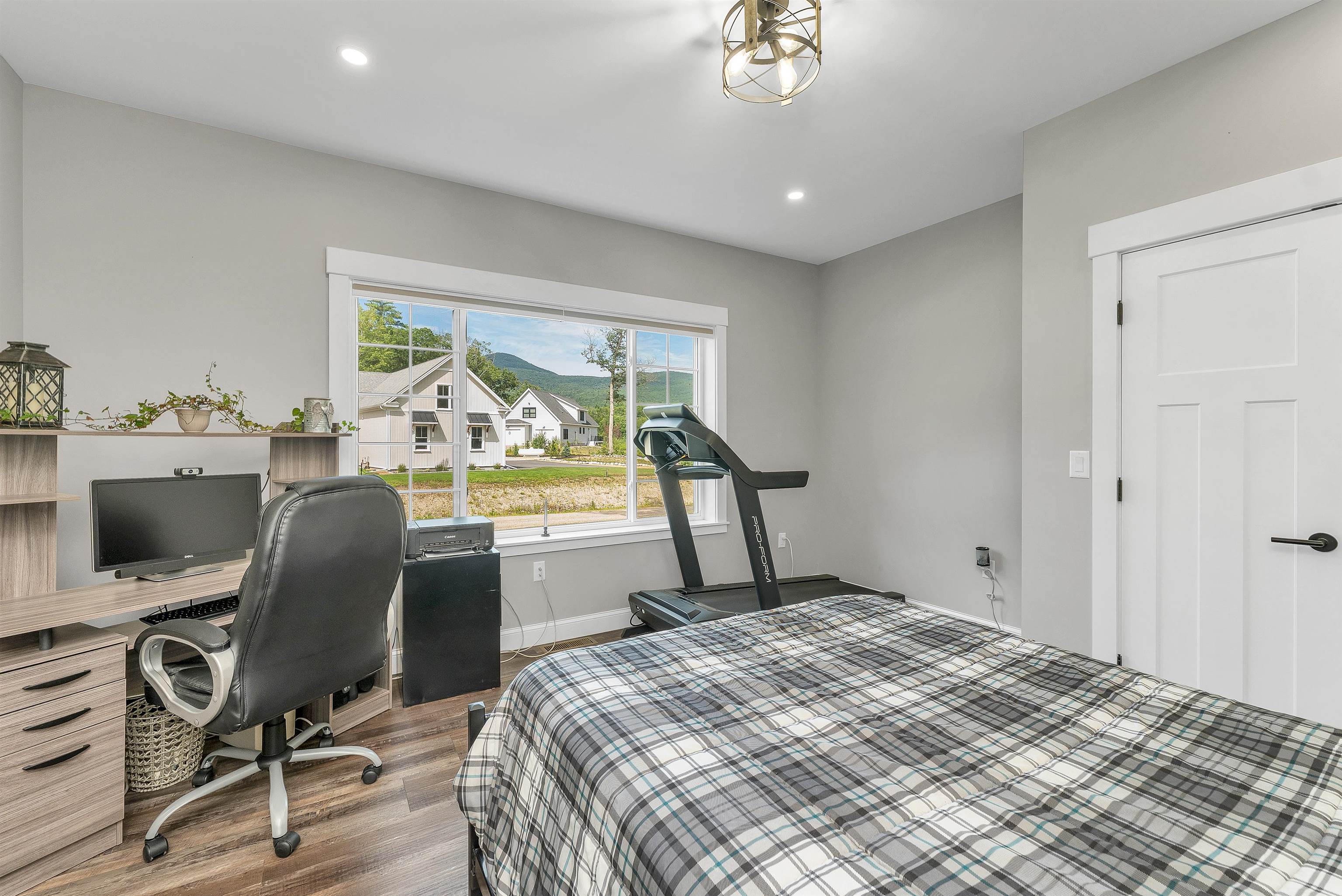 4 Remington Court Property Photo 25