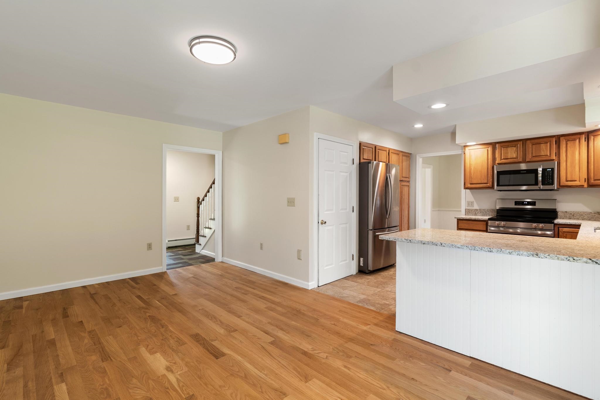 157 River Road Property Photo 3