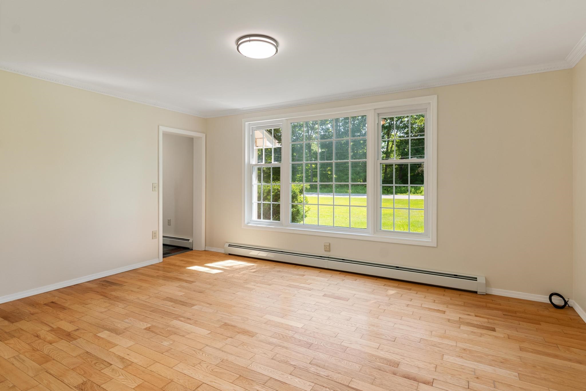 157 River Road Property Photo 5