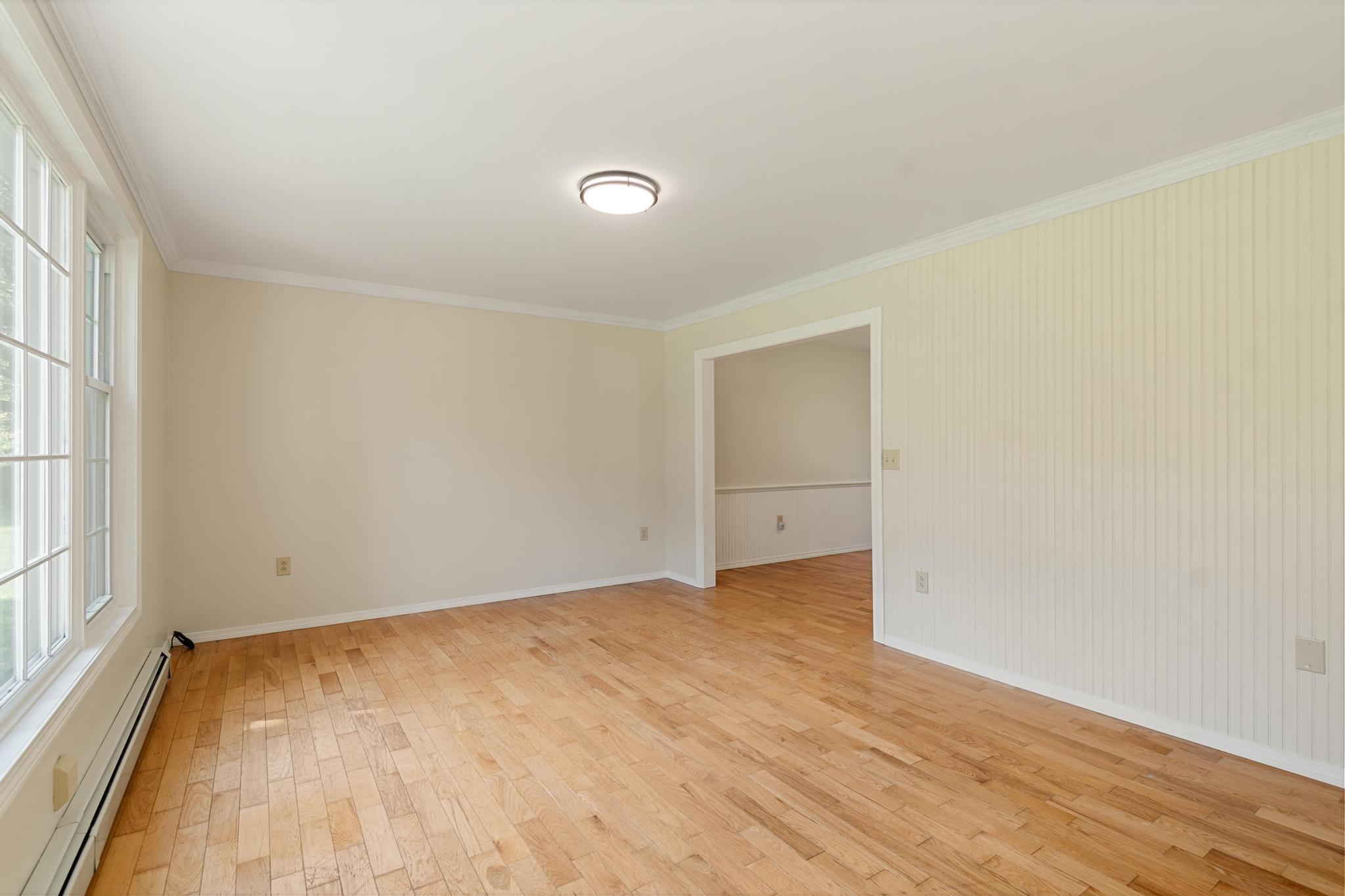 157 River Road Property Photo 7