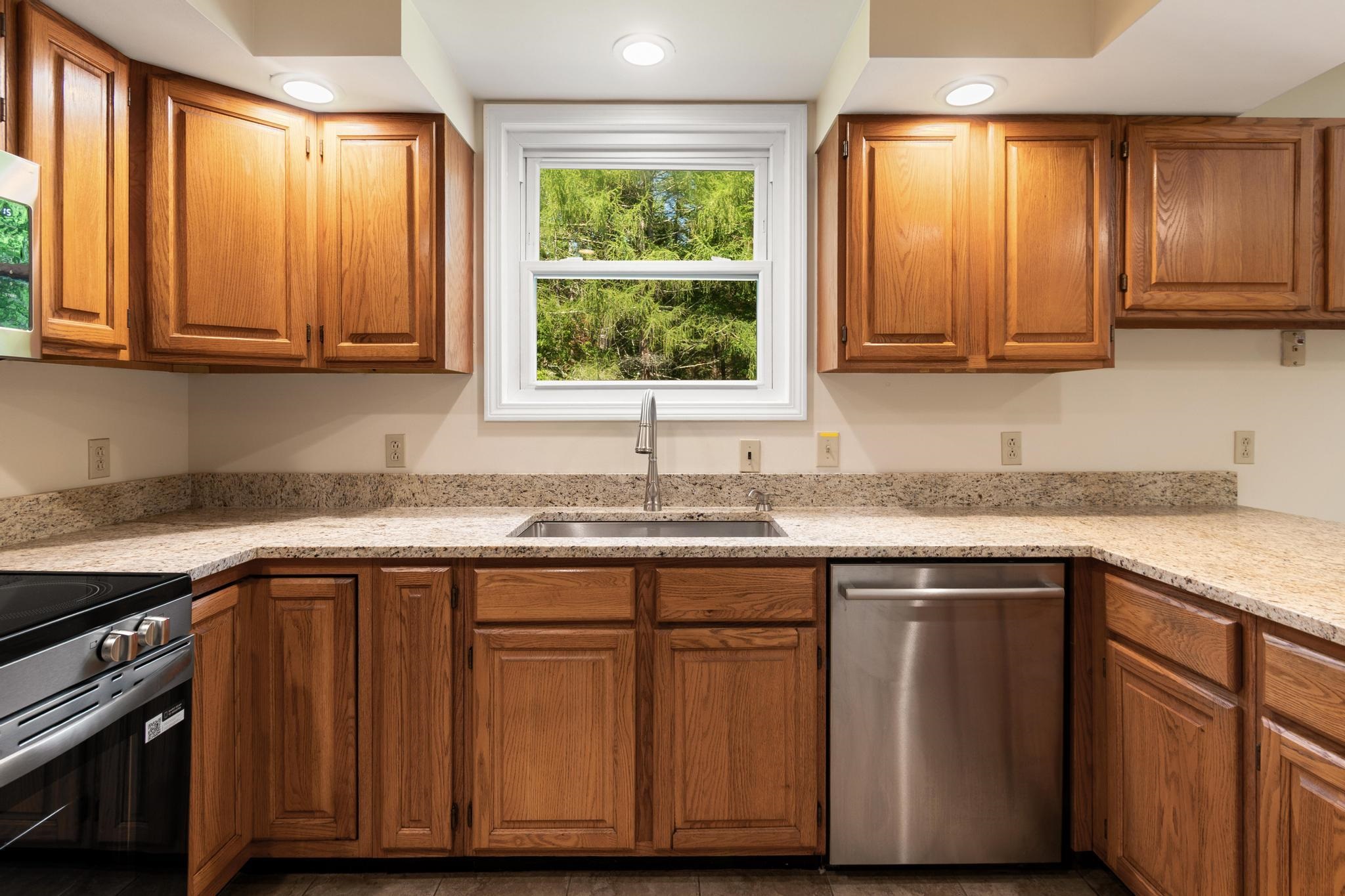157 River Road Property Photo 18