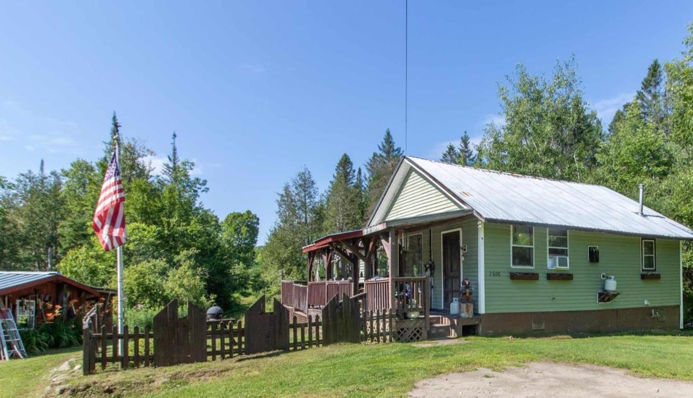2606 Peak Road Property Photo 1