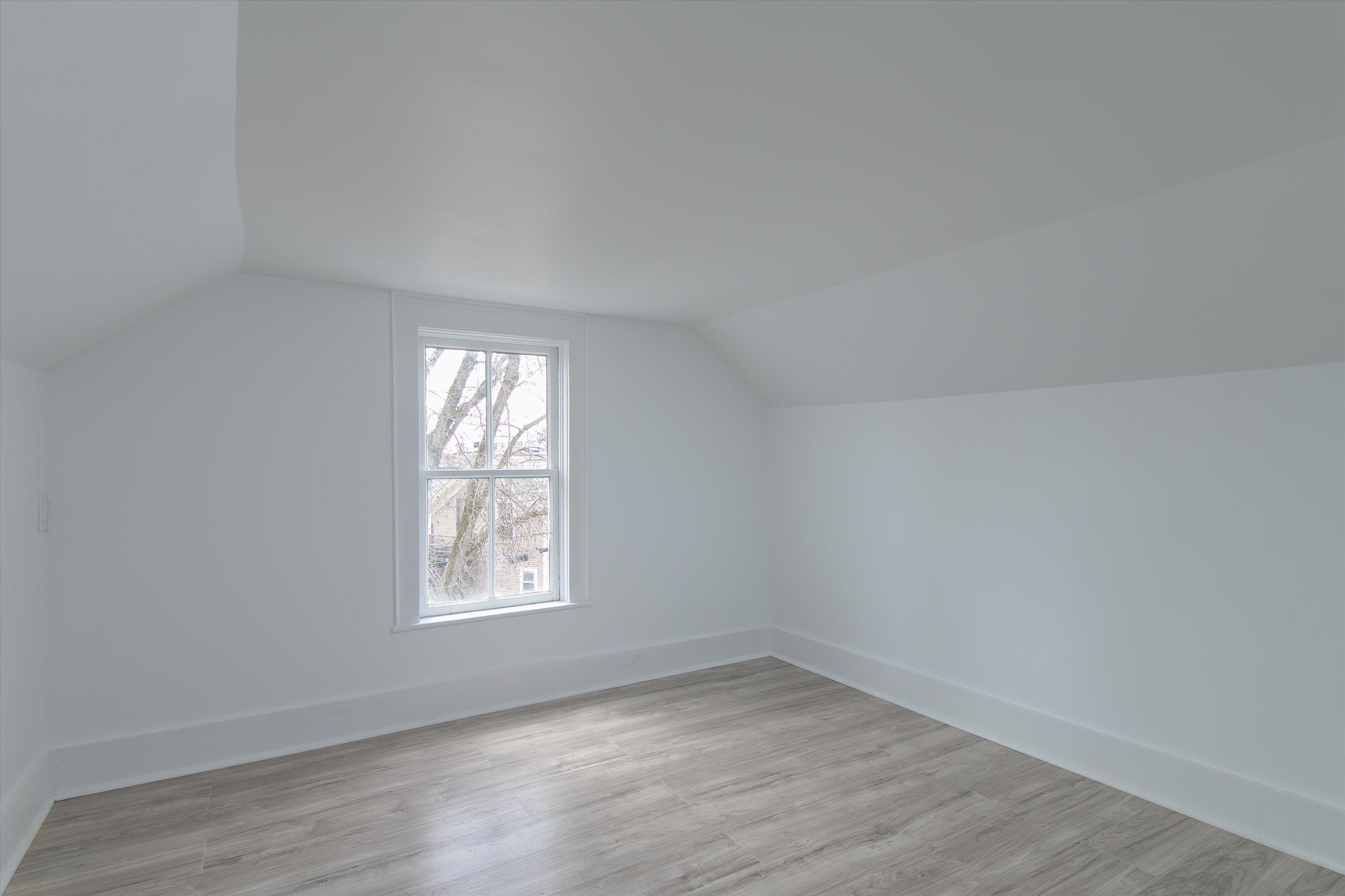 29 Hopkins Street Property Photo 37