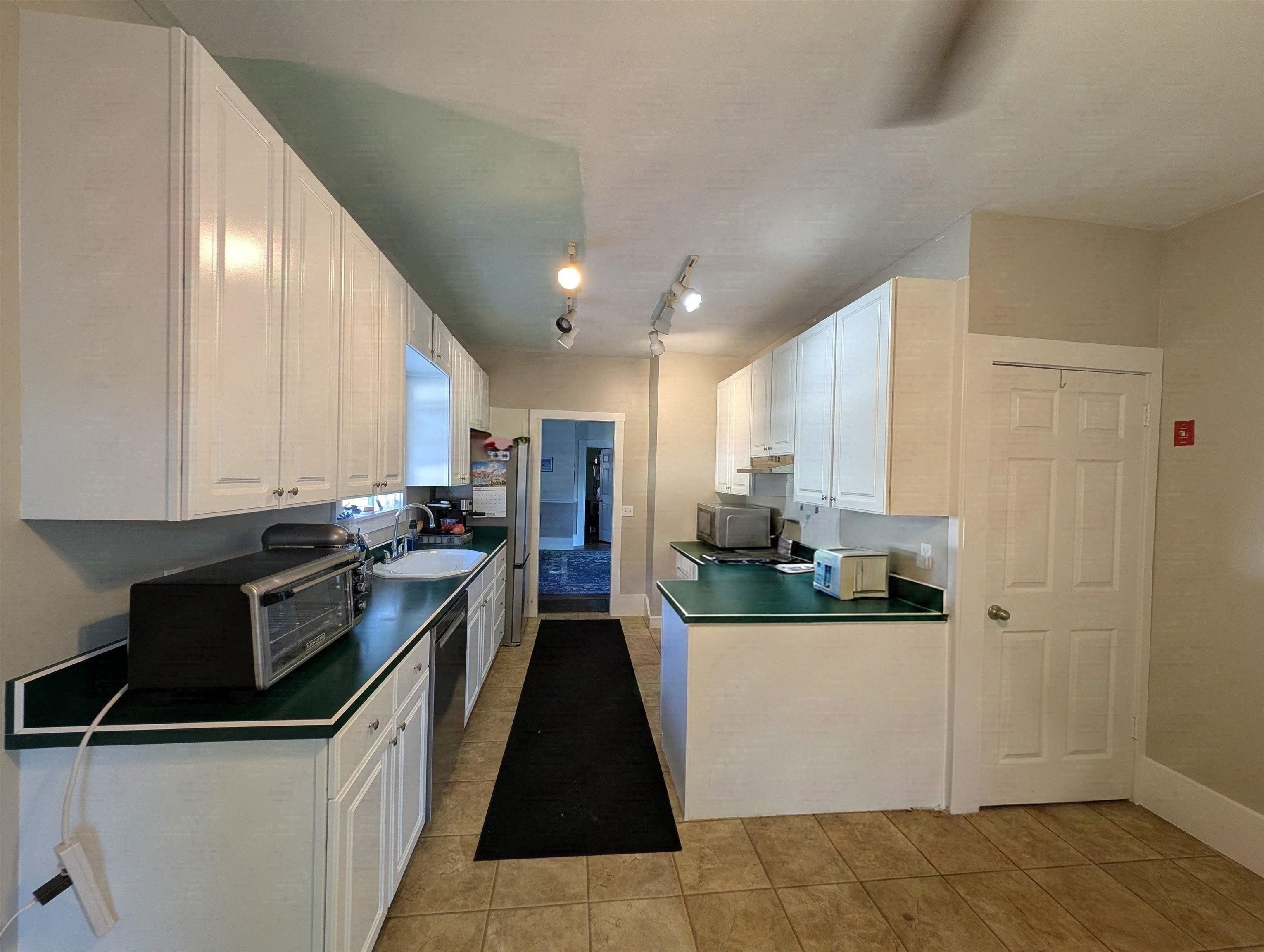 18 Pleasant Street Property Photo 12