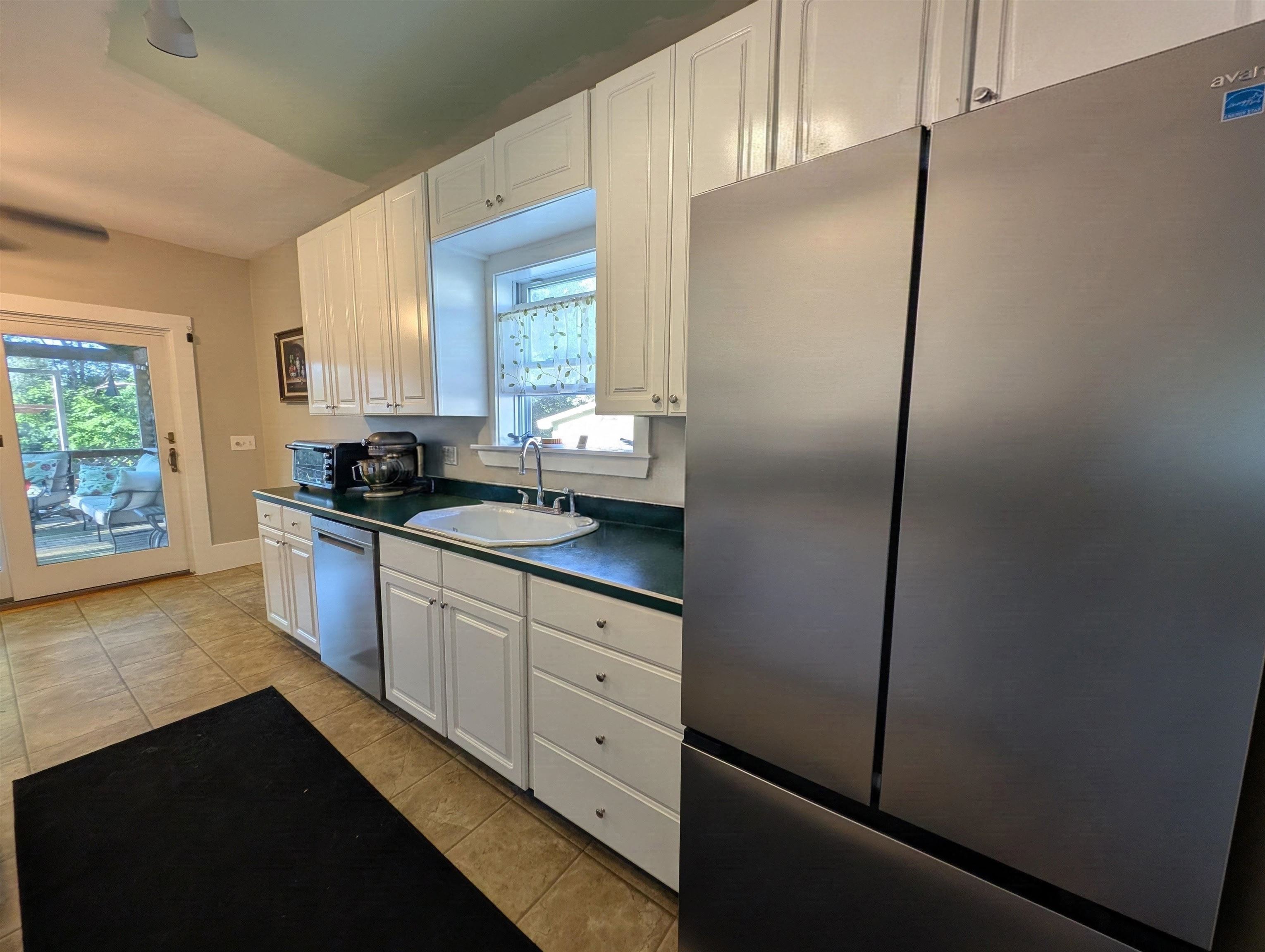 18 Pleasant Street Property Photo 13