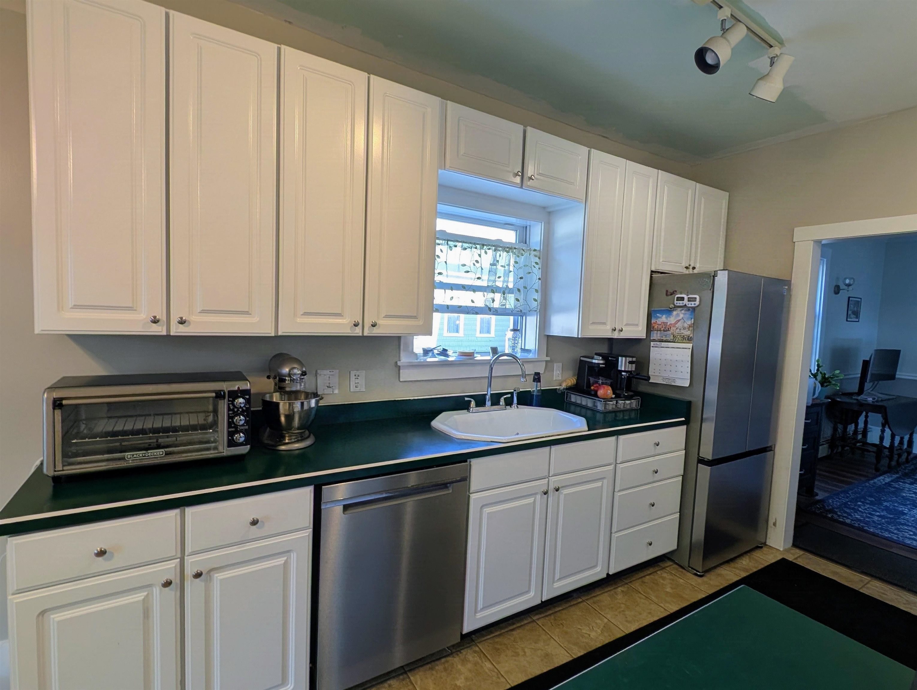 18 Pleasant Street Property Photo 14