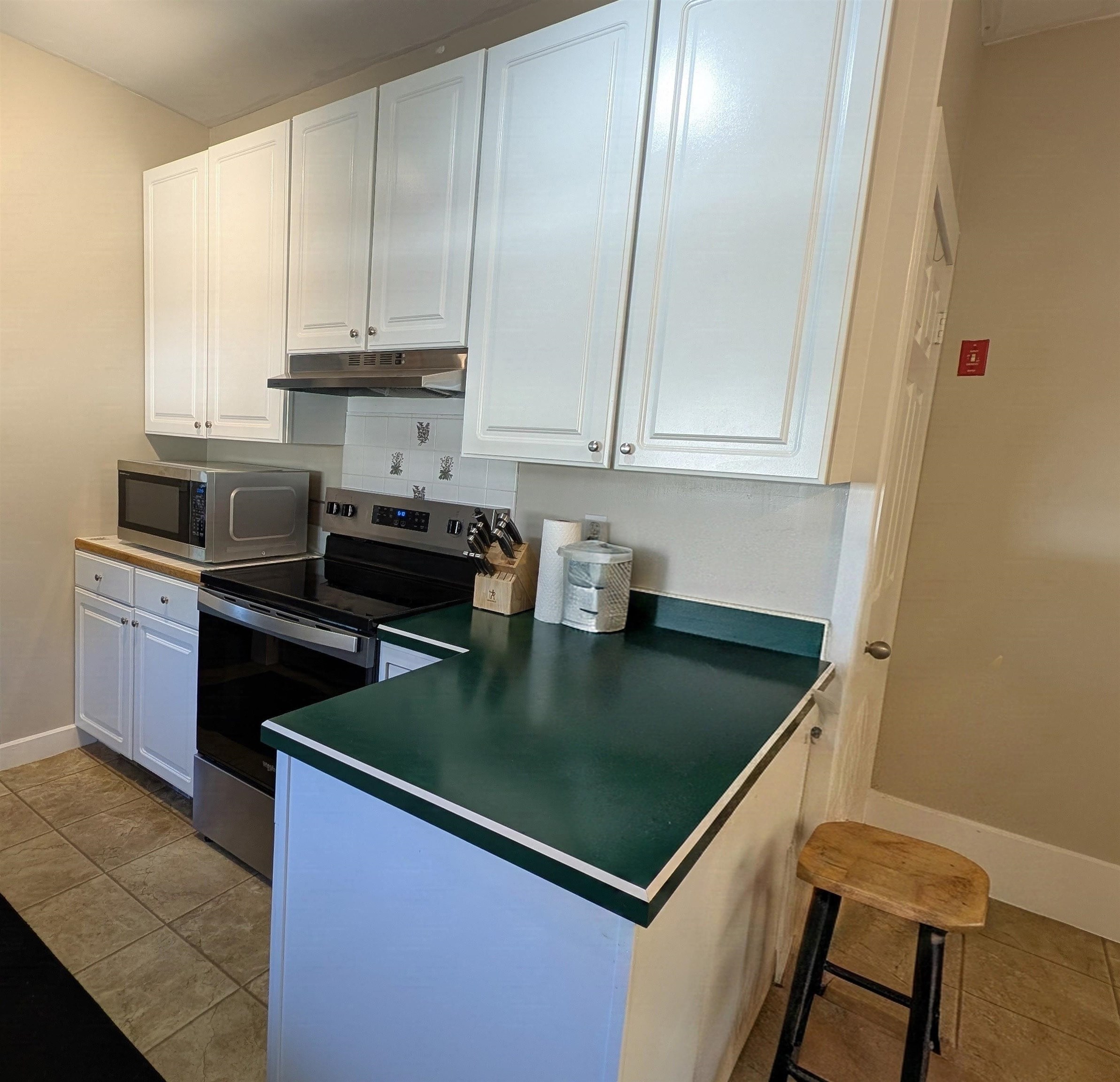 18 Pleasant Street Property Photo 15