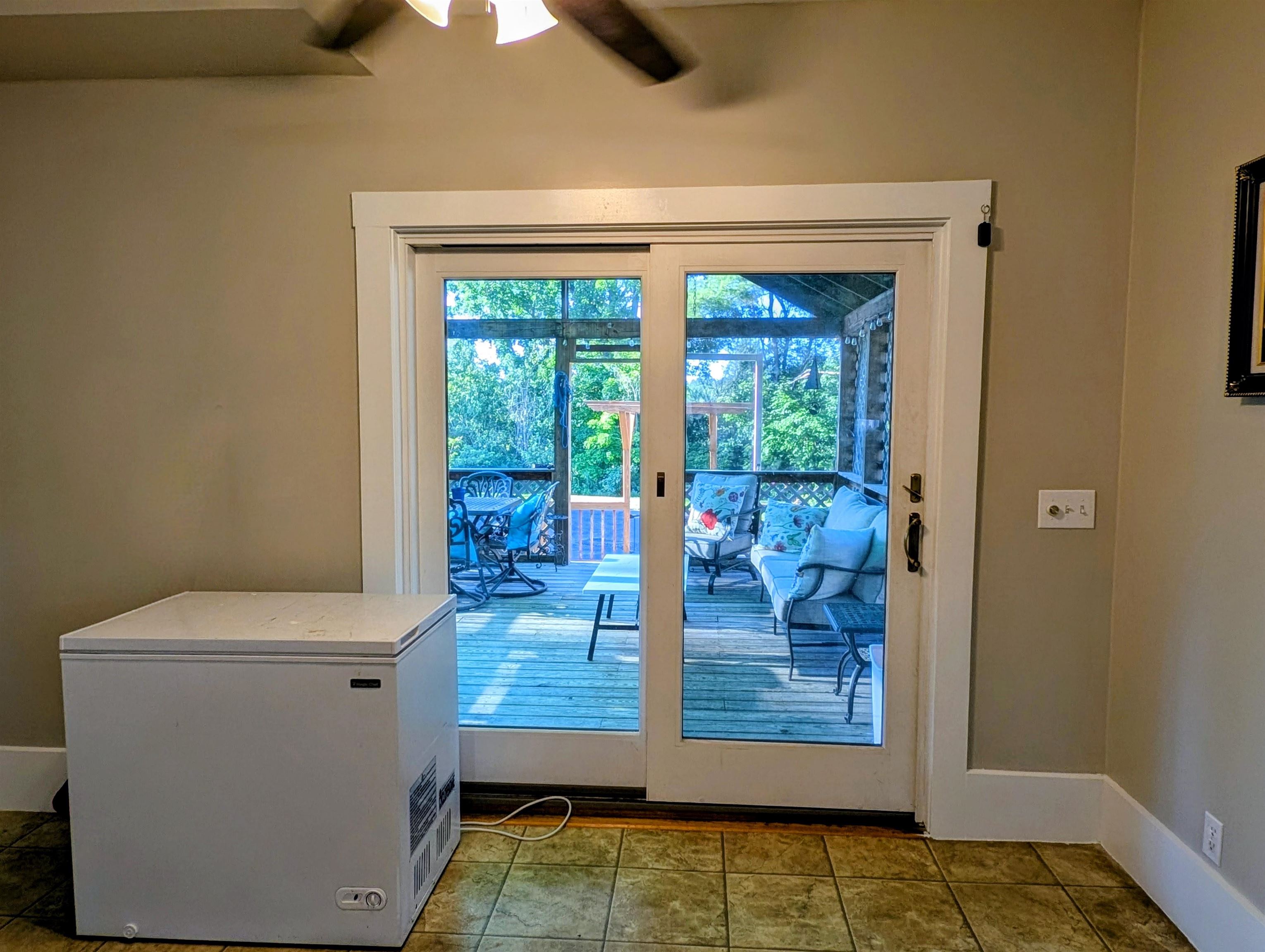 18 Pleasant Street Property Photo 16