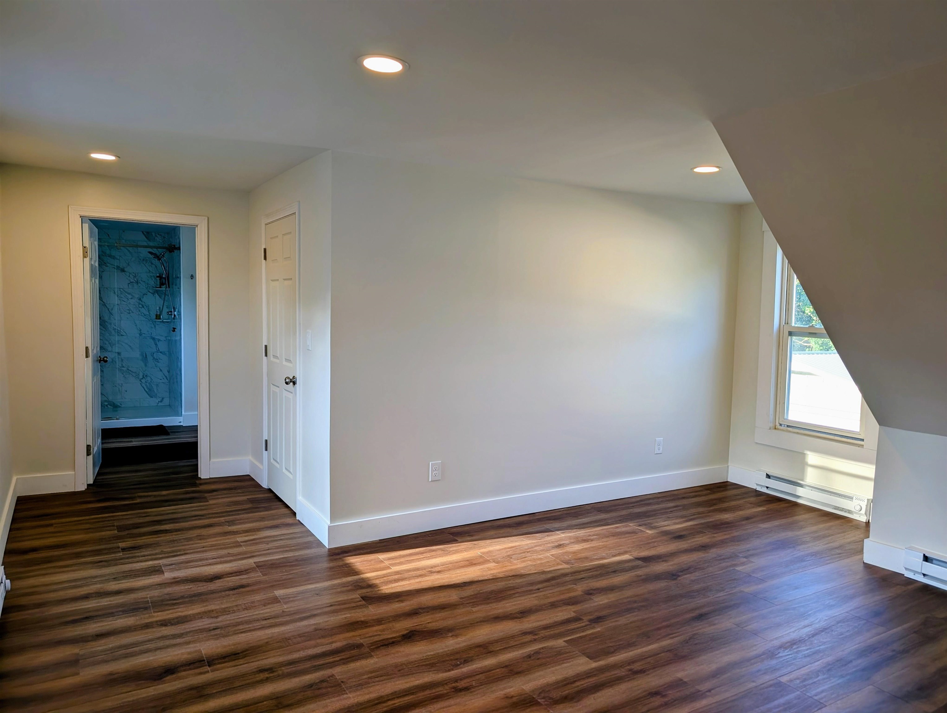 18 Pleasant Street Property Photo 32