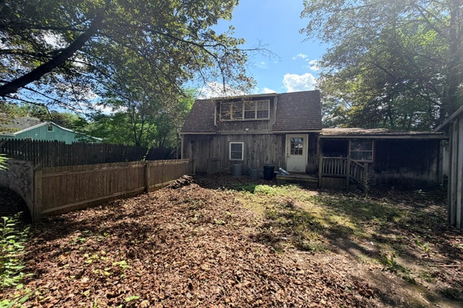 208 Allen Avenue Property Photo 3