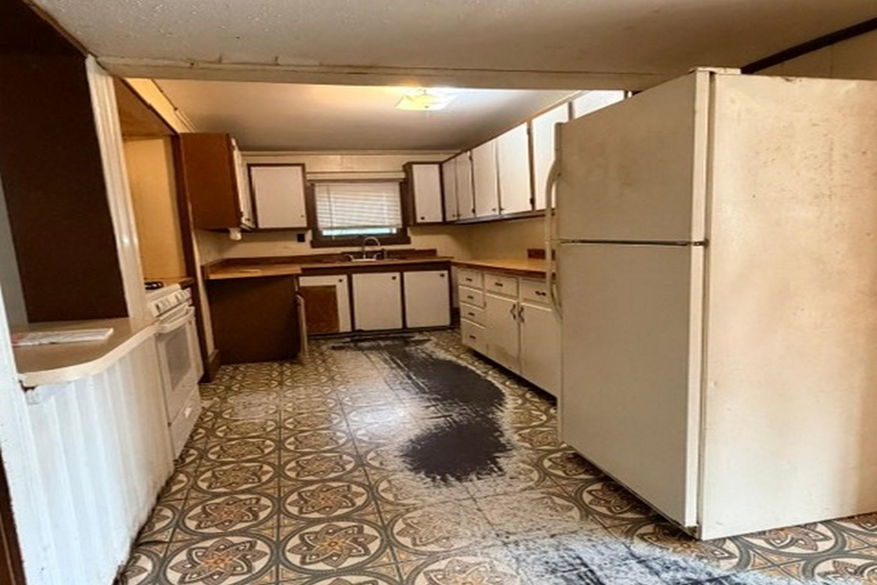 208 Allen Avenue Property Photo 16