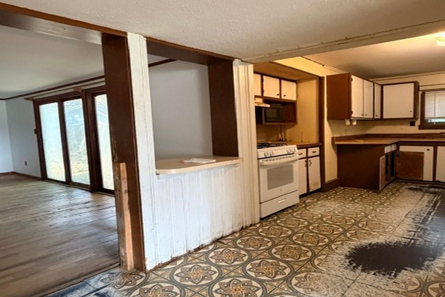208 Allen Avenue Property Photo 17