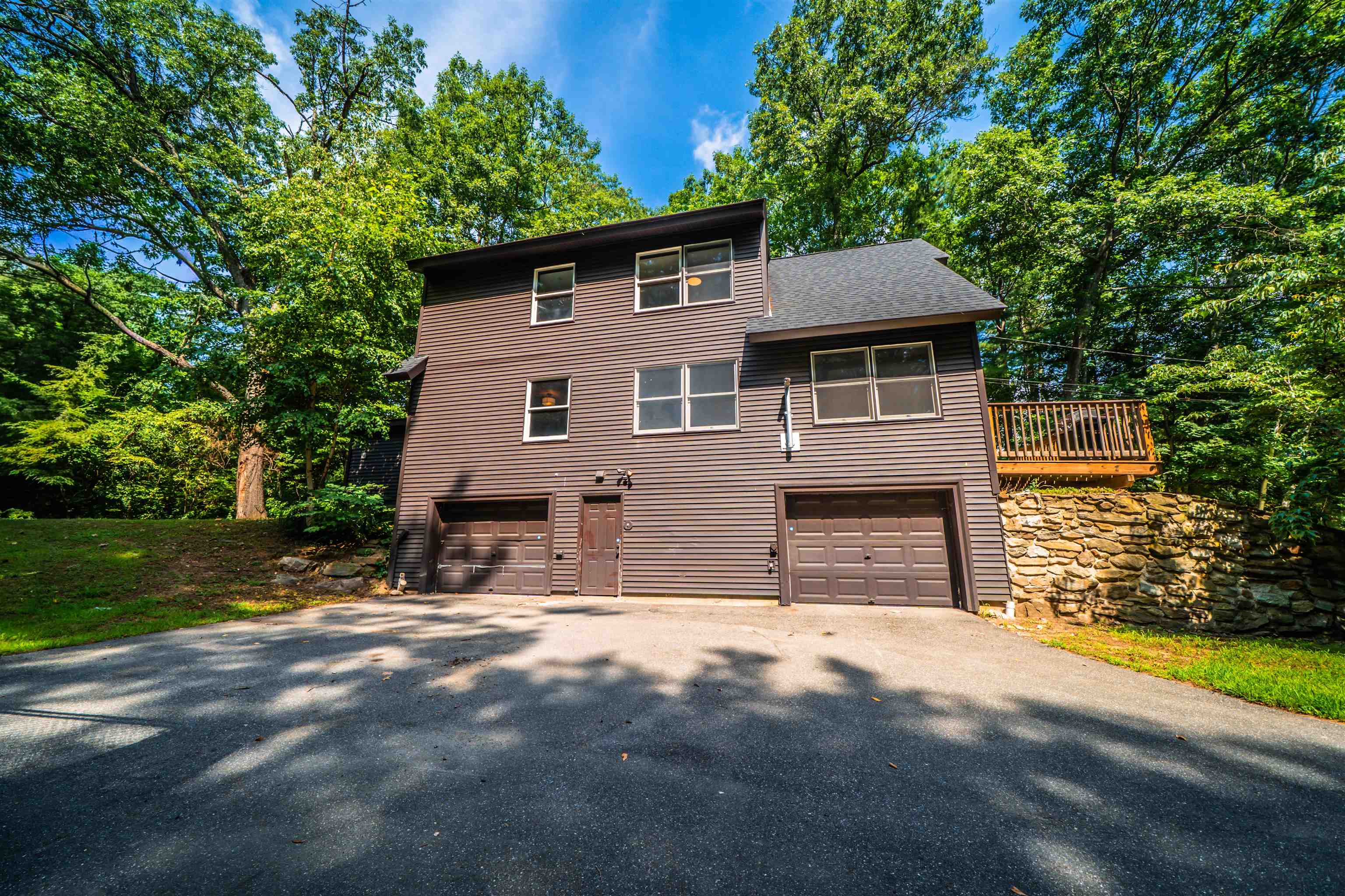 52 Pond Road Property Photo 5