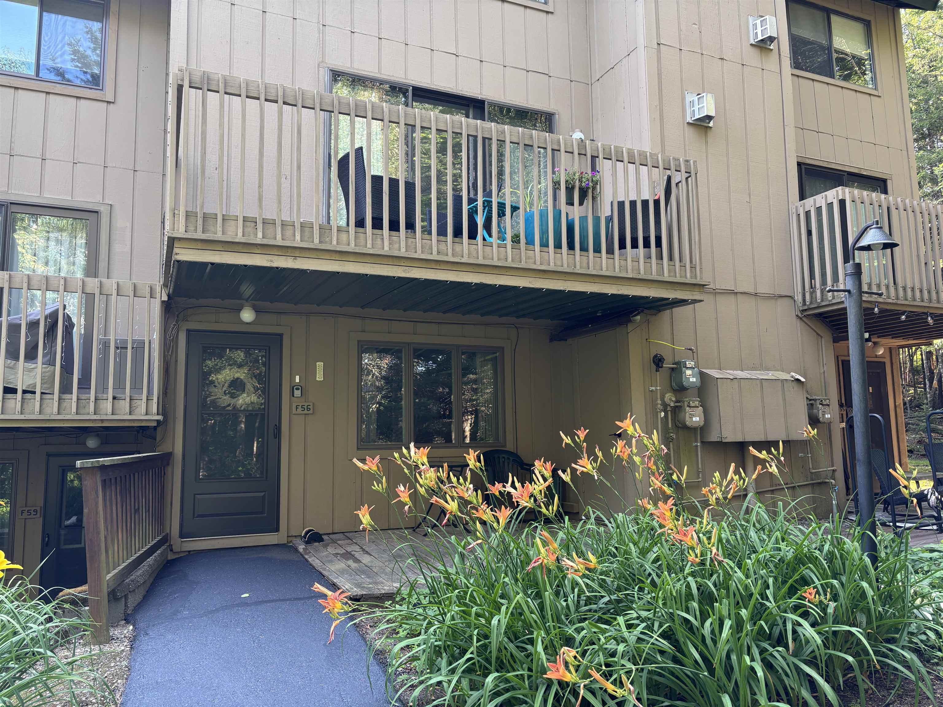 18 Windsor Hill Way Property Photo 1