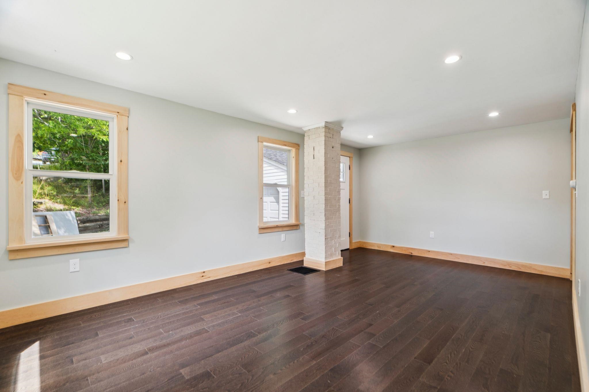 489 Campbell Street Property Photo 24