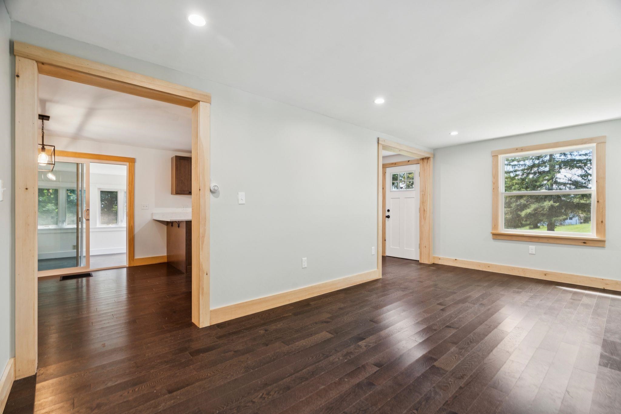 489 Campbell Street Property Photo 27