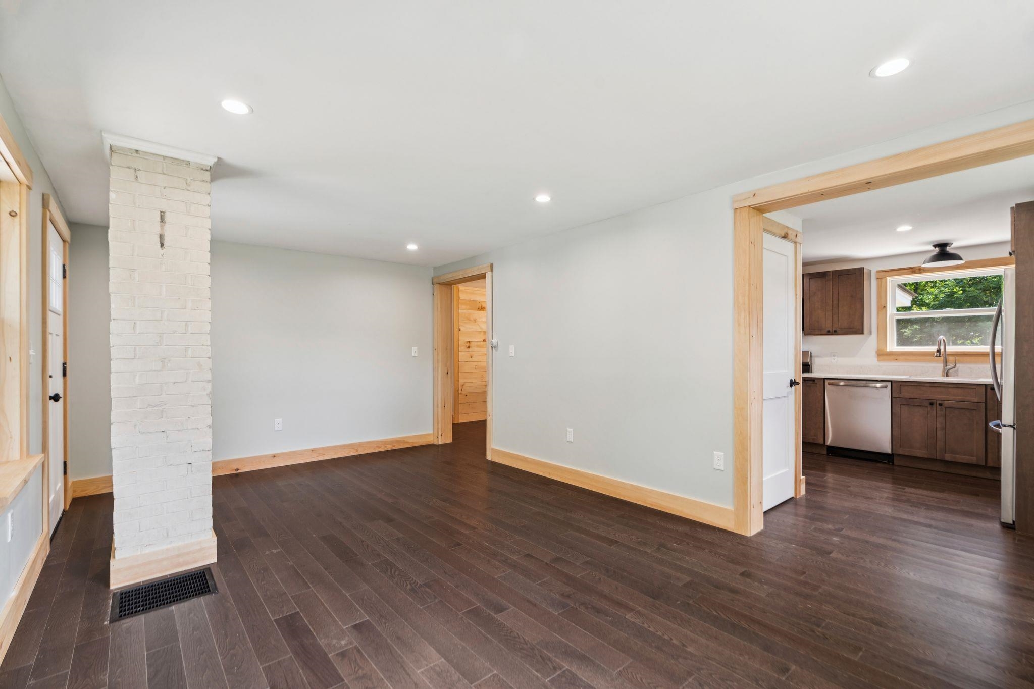 489 Campbell Street Property Photo 29