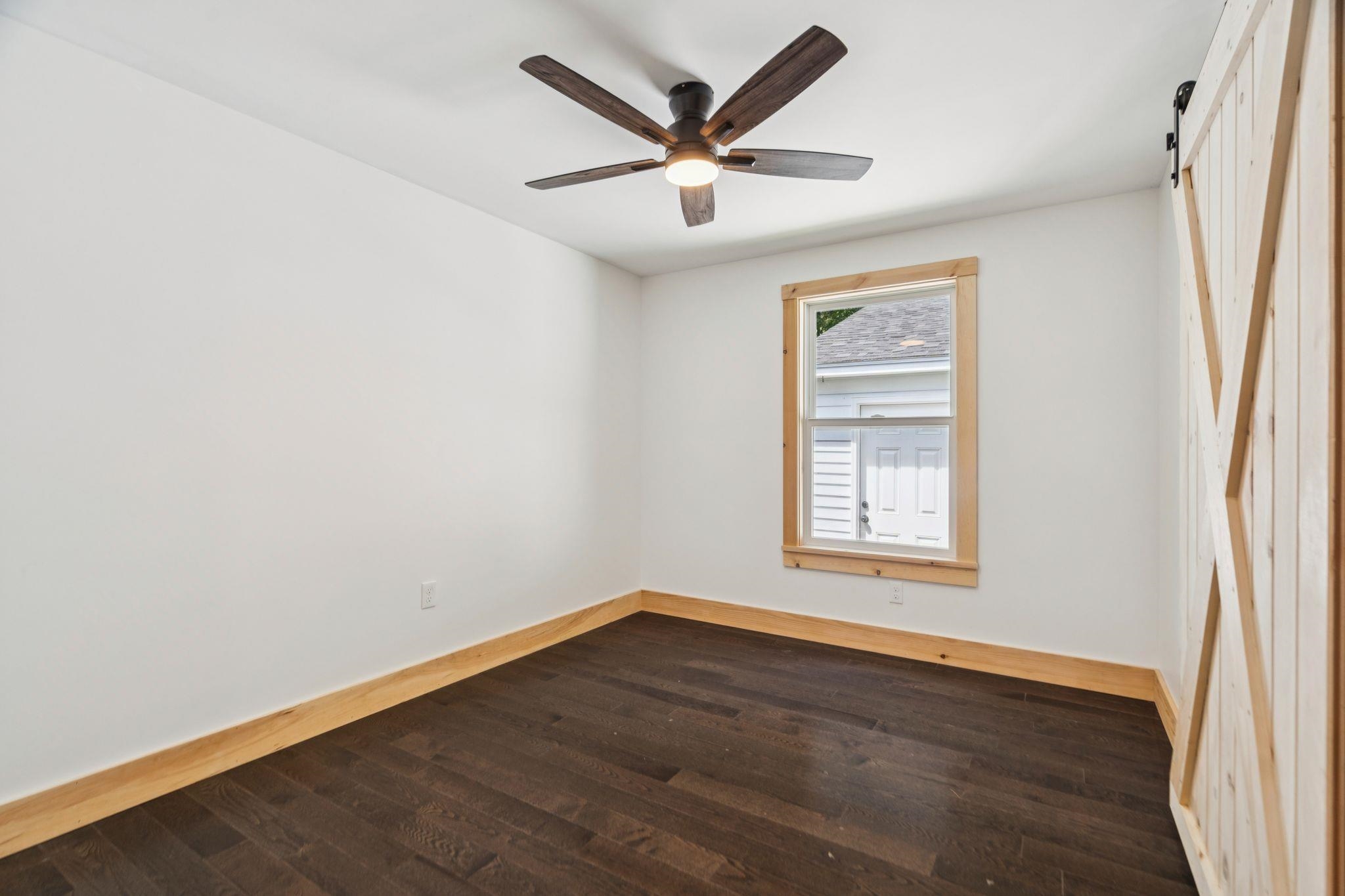 489 Campbell Street Property Photo 31