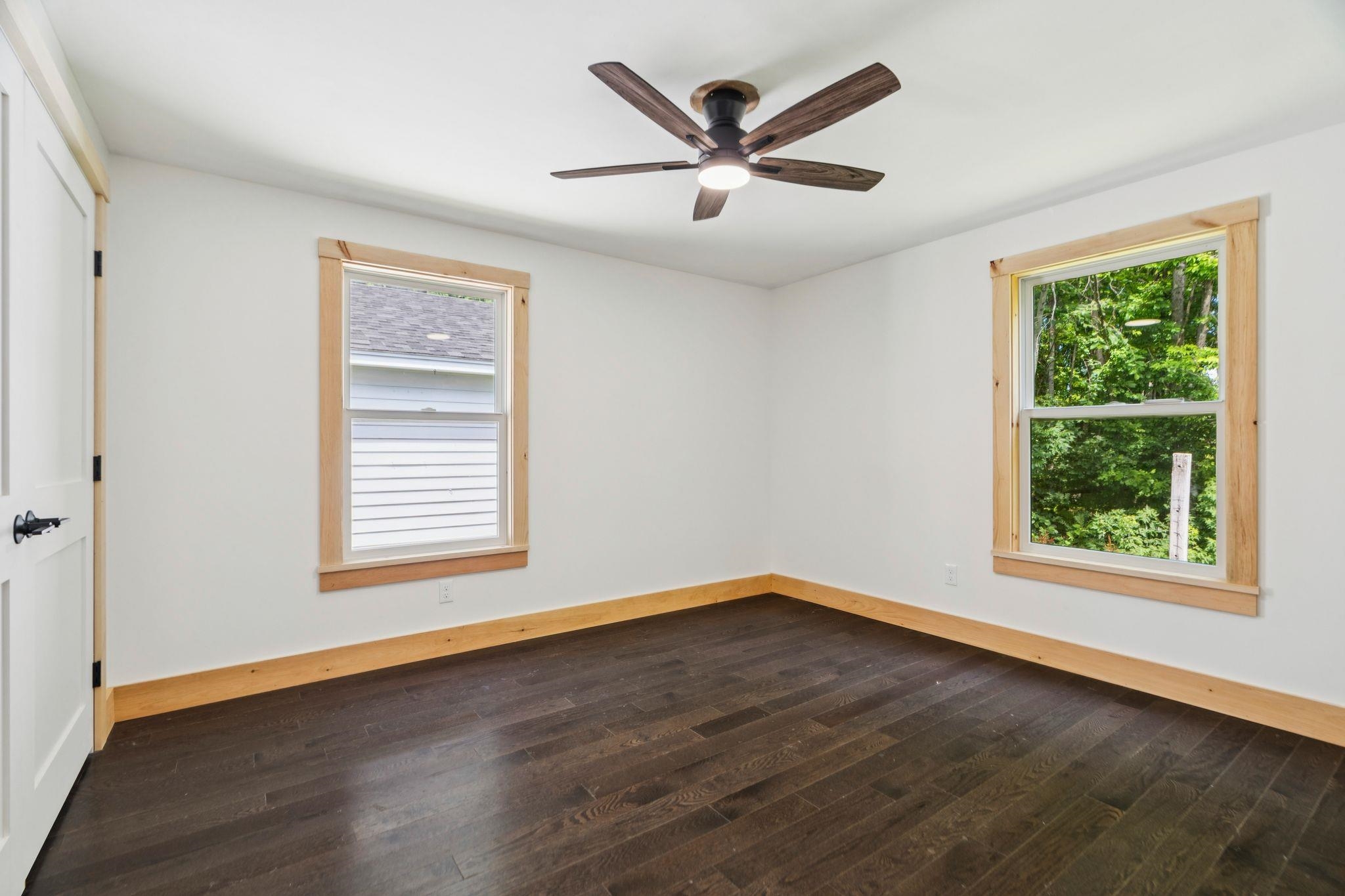 489 Campbell Street Property Photo 34