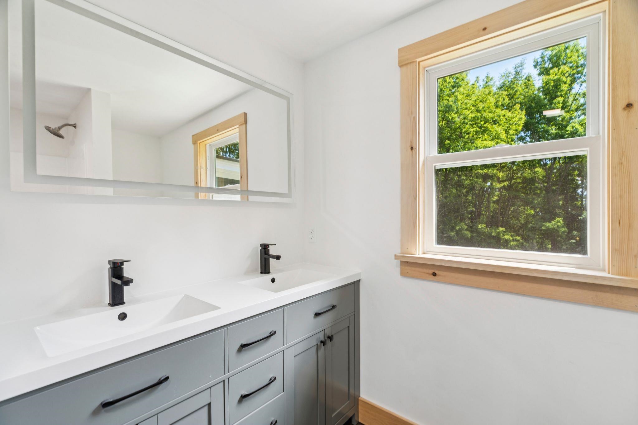 489 Campbell Street Property Photo 41