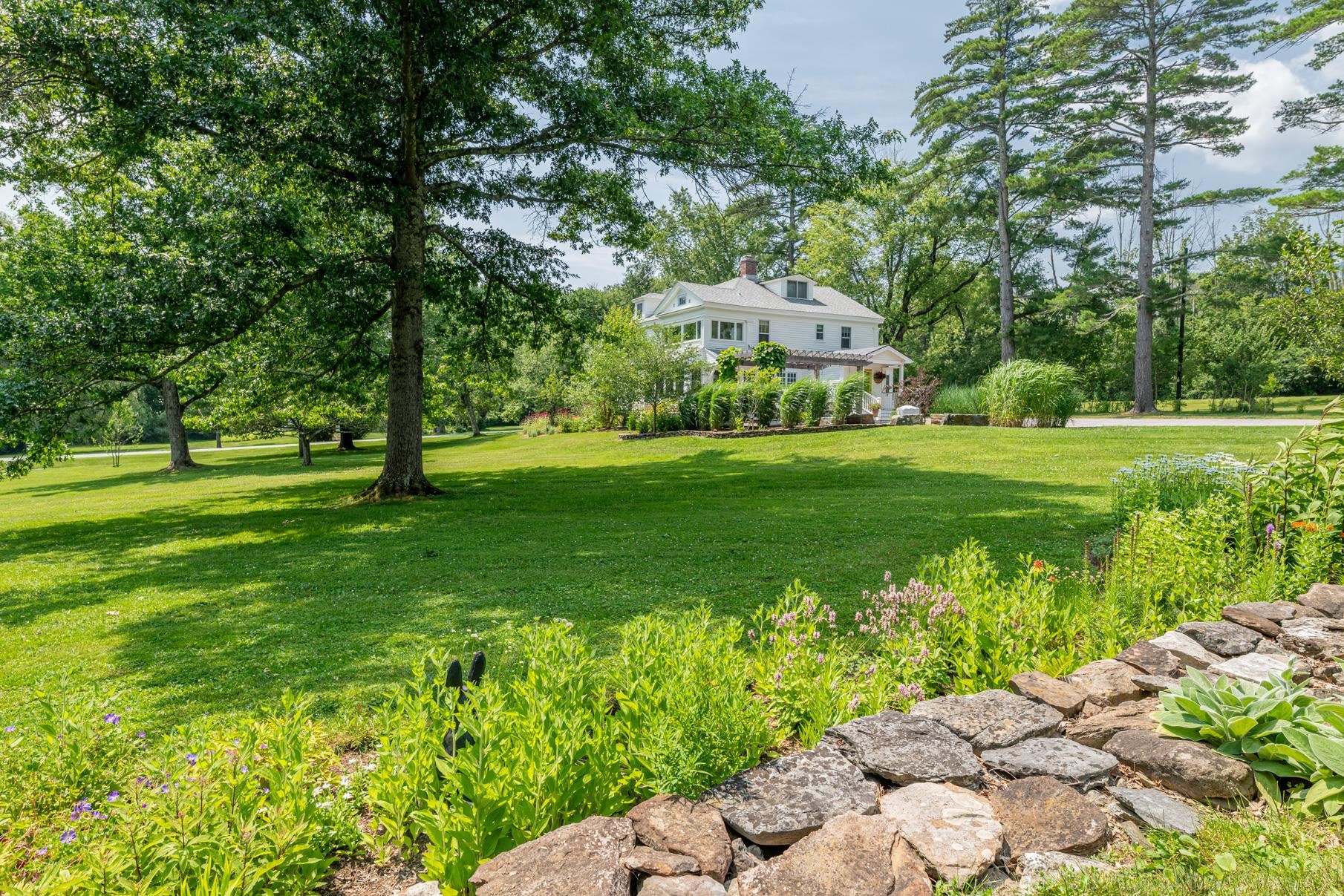 212 Taconic Road Property Photo 37