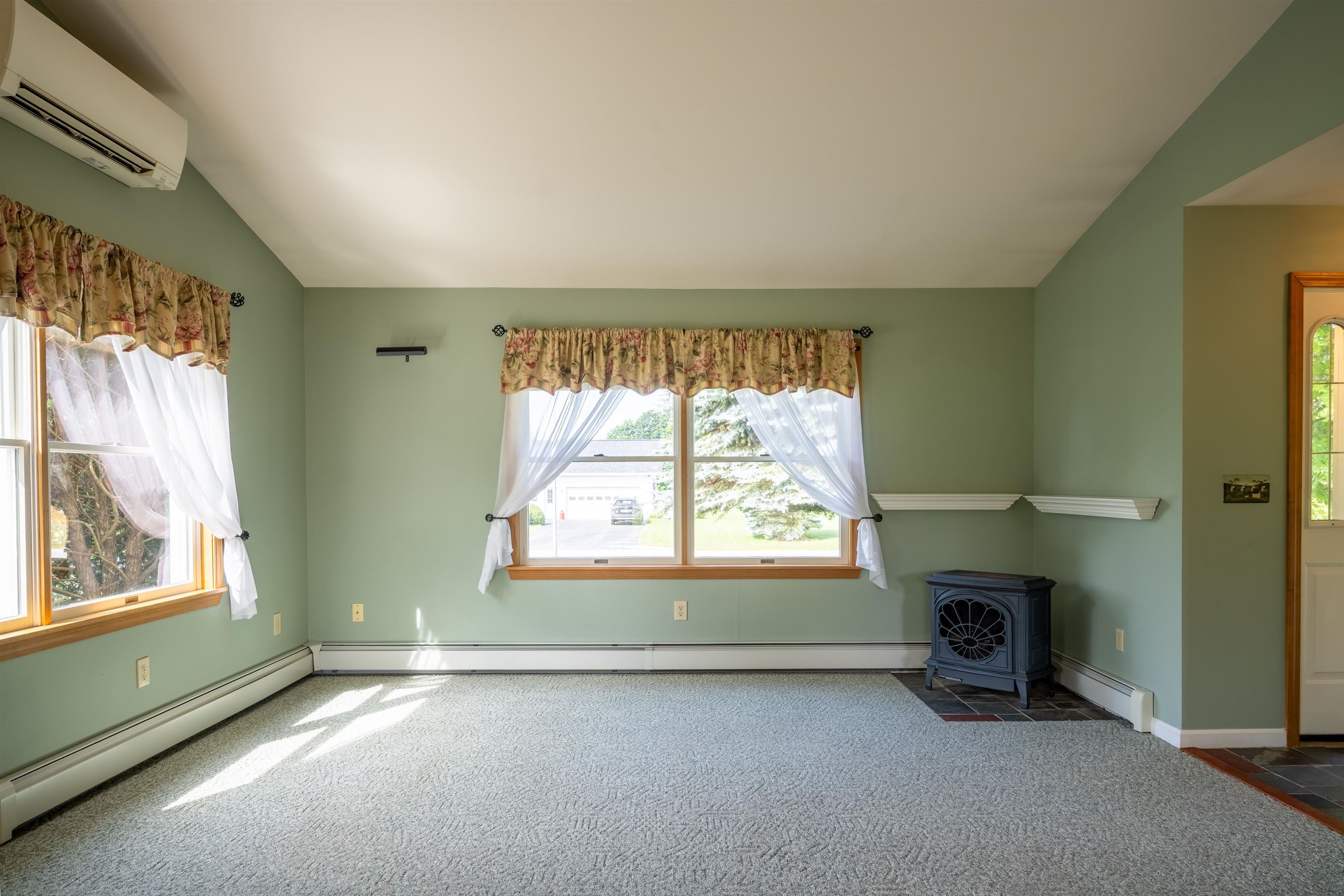 13 Sunset Drive Property Photo 8