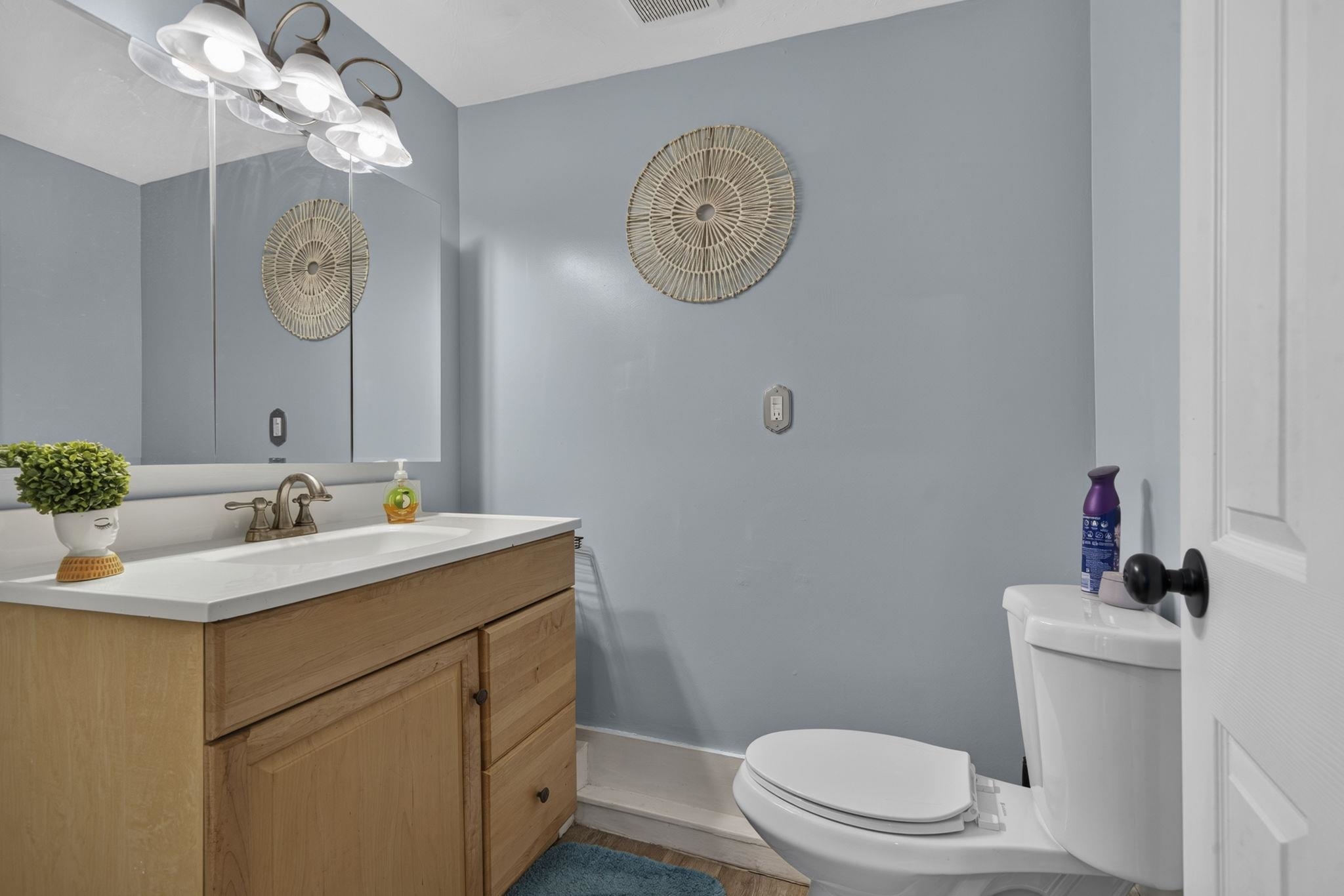 7 Island Street Property Photo 8