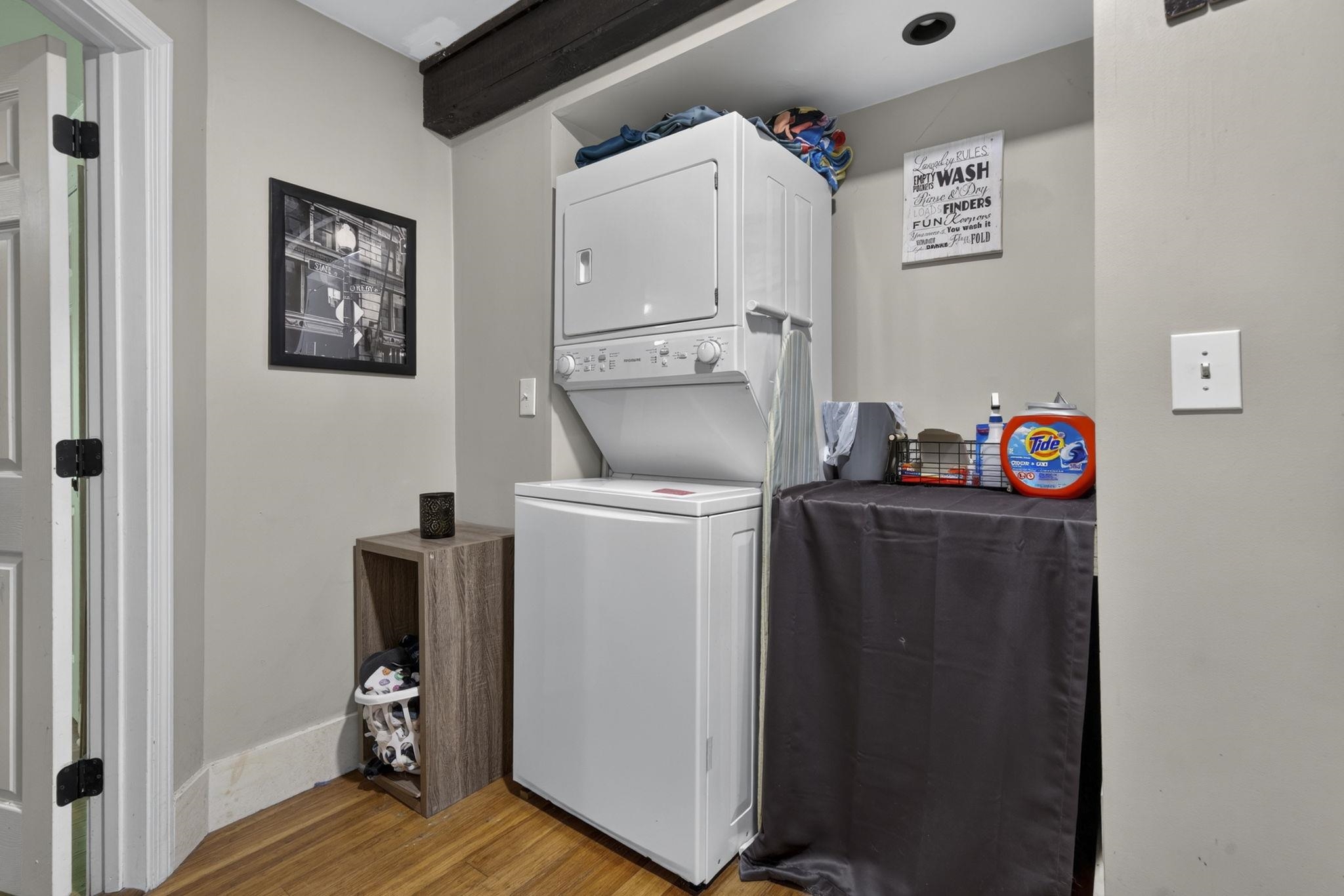 7 Island Street Property Photo 13
