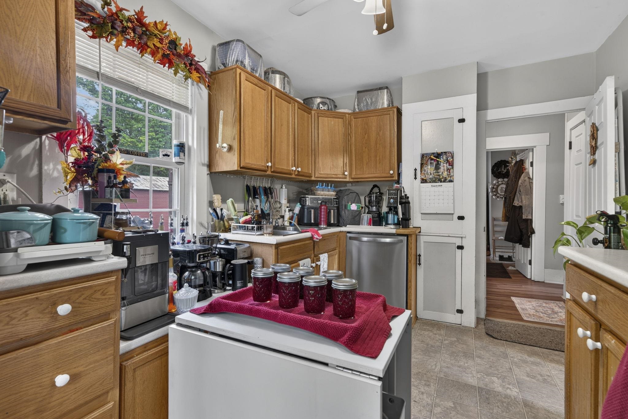 7 Island Street Property Photo 23