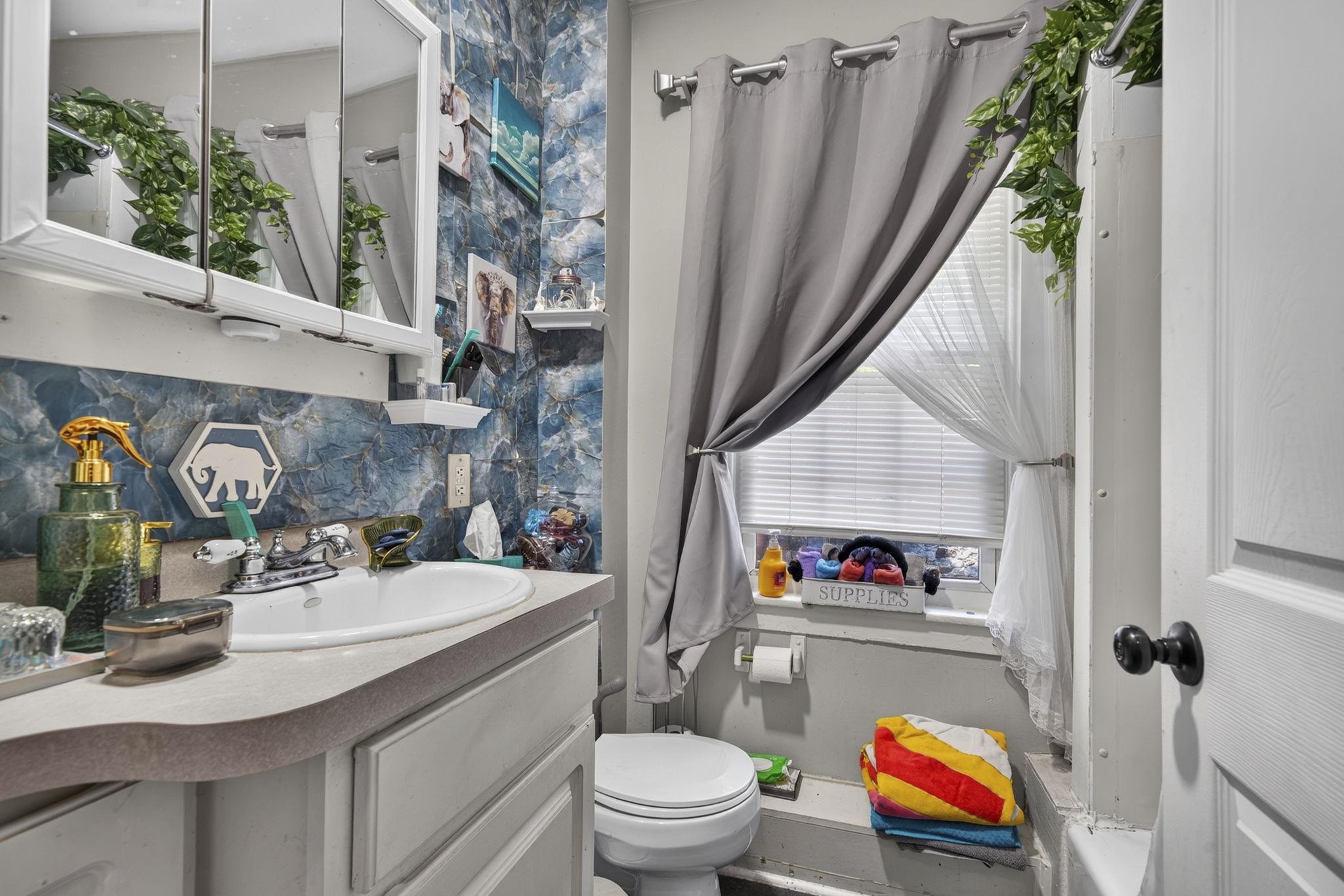 7 Island Street Property Photo 34