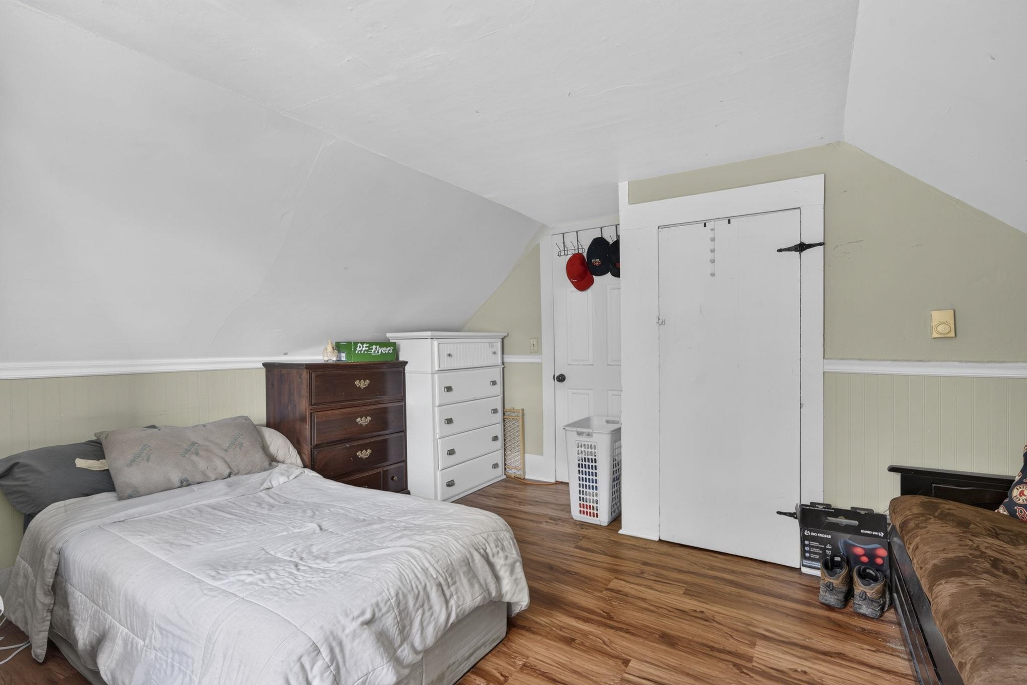 7 Island Street Property Photo 37