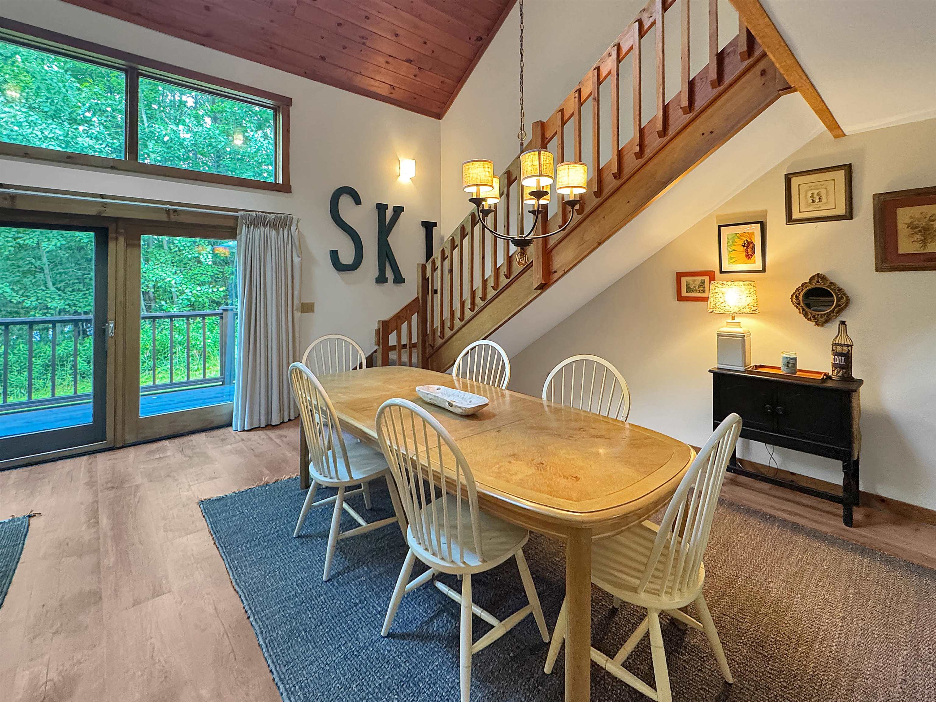 4b Newfane Circle Property Photo 3