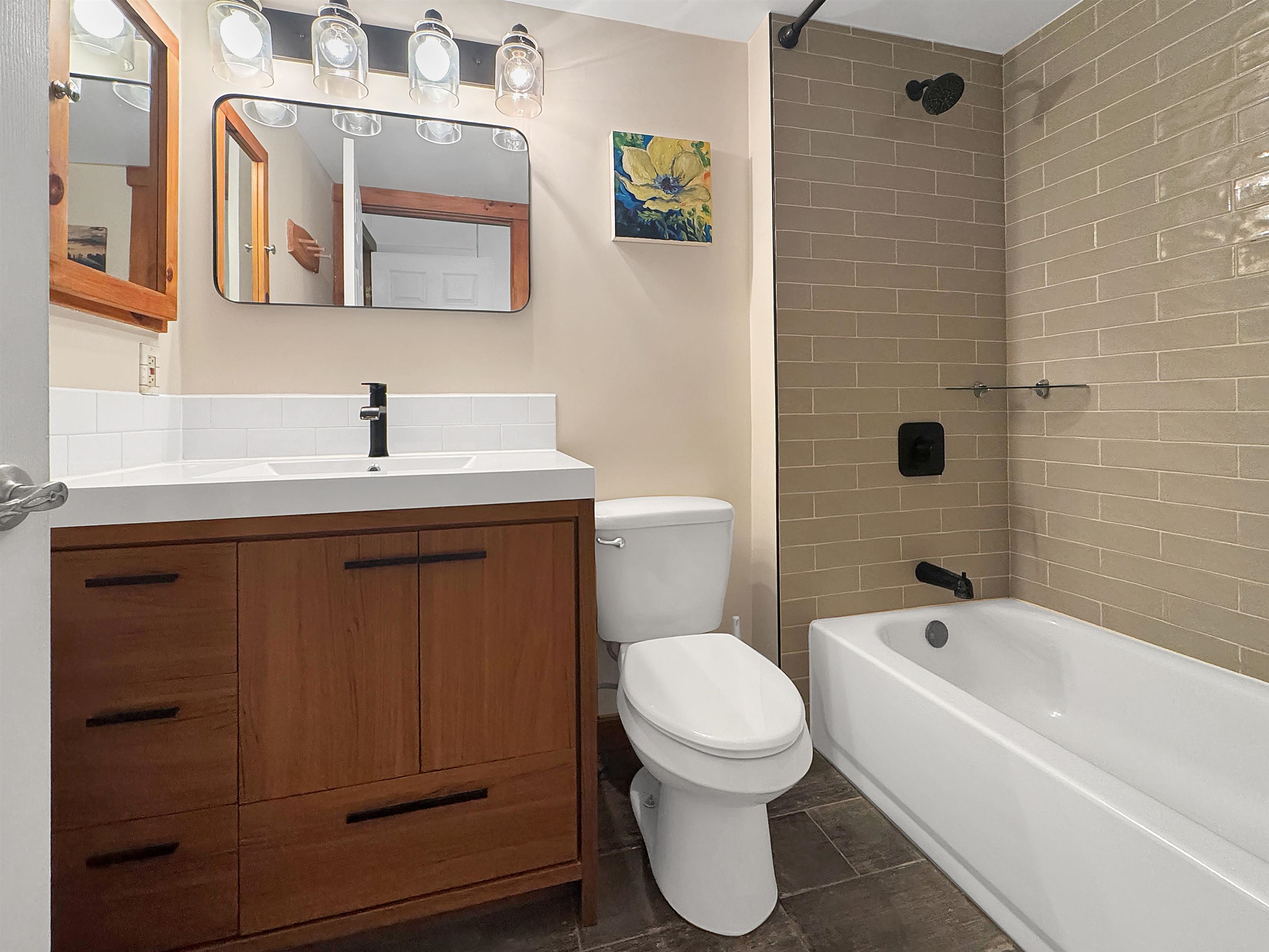 4b Newfane Circle Property Photo 19