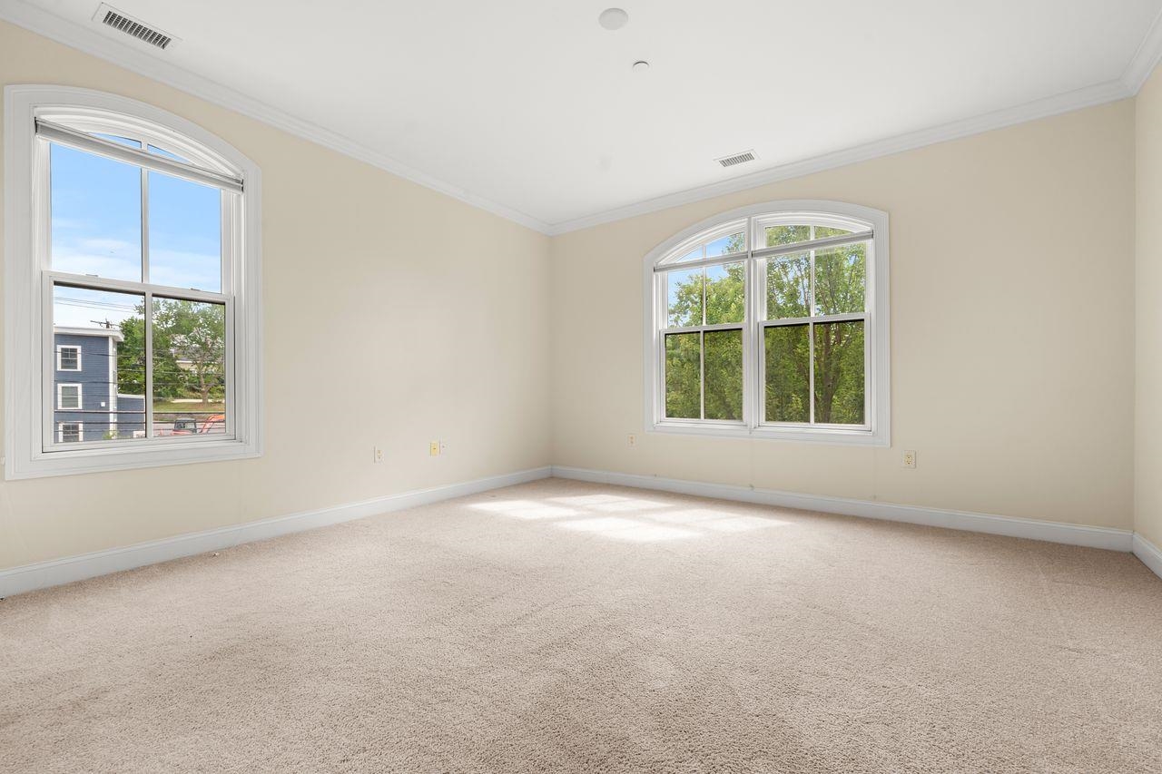 52 Main Street Property Photo 12