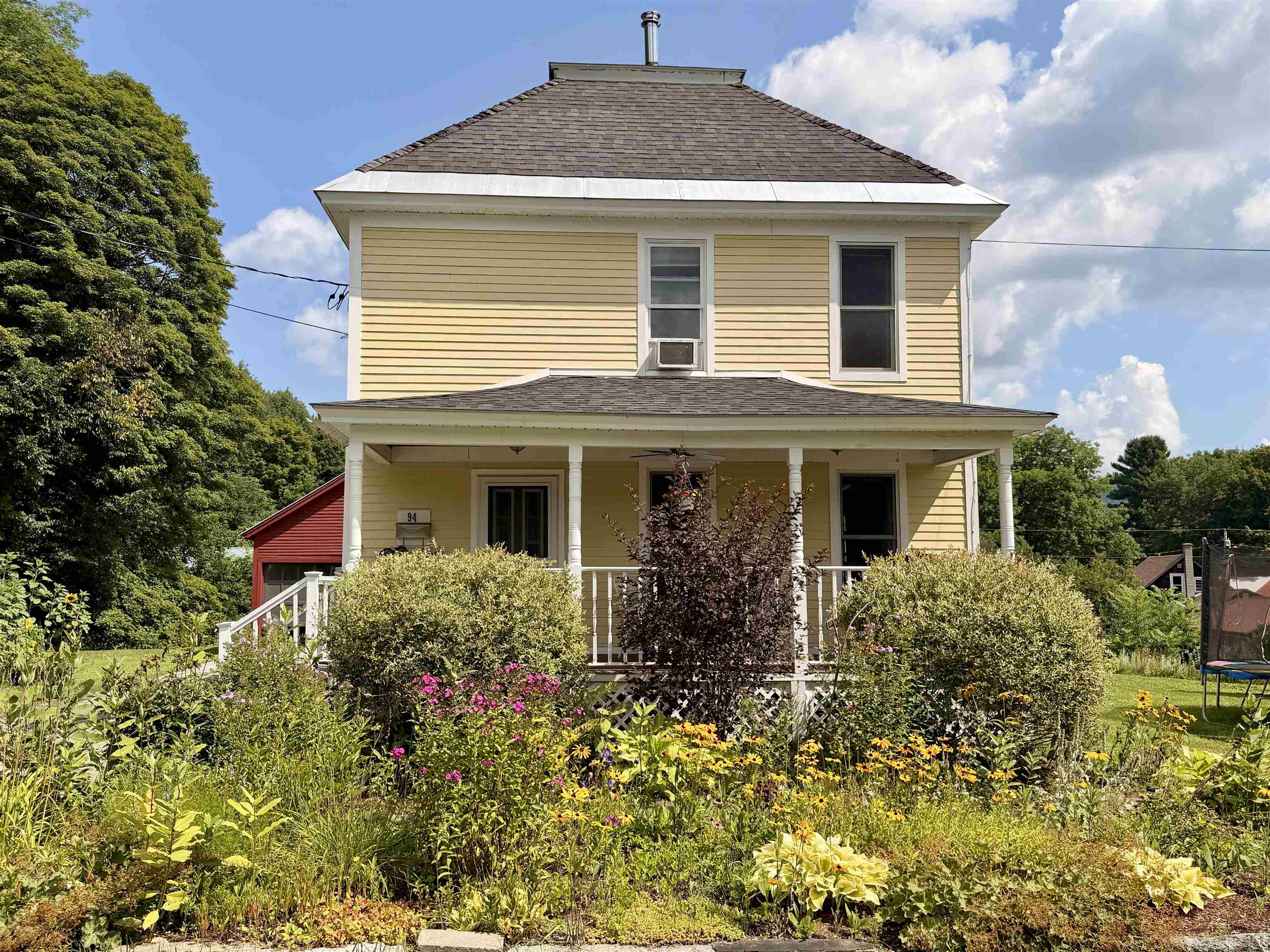 94 Western Avenue Property Photo 31