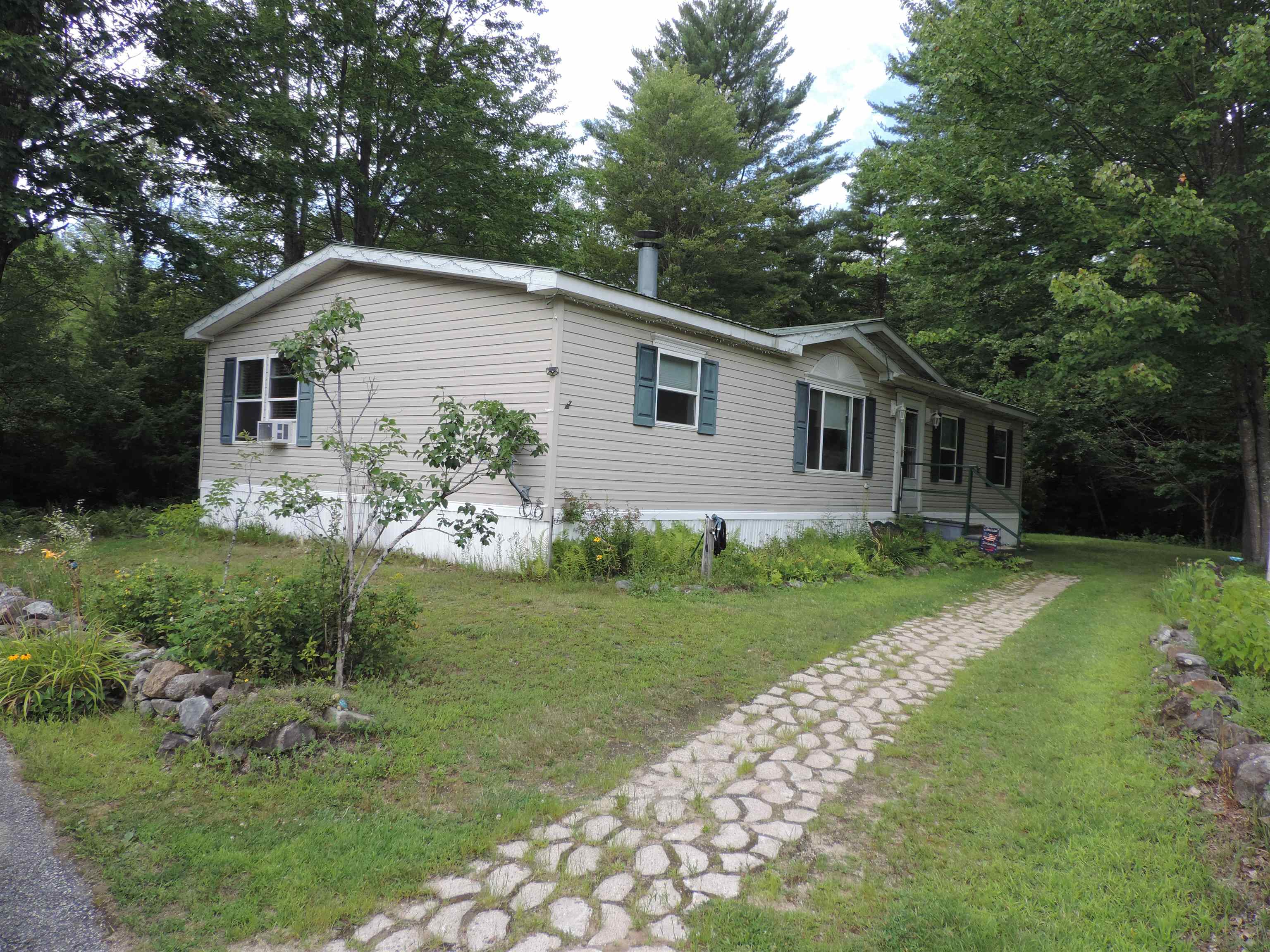 916 Deering Center Road Property Photo 2