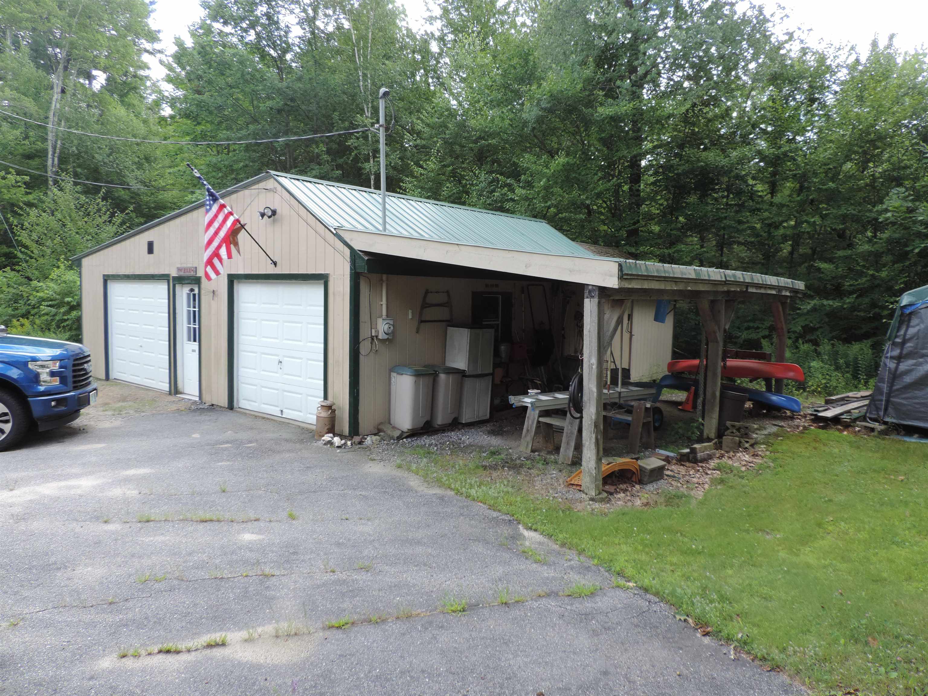 916 Deering Center Road Property Photo 8