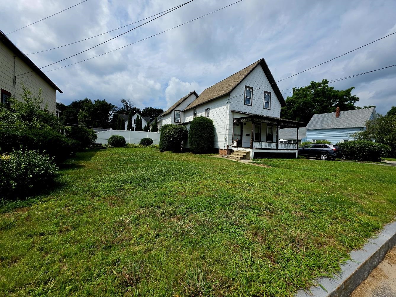 16 Dakin Street Property Photo 25