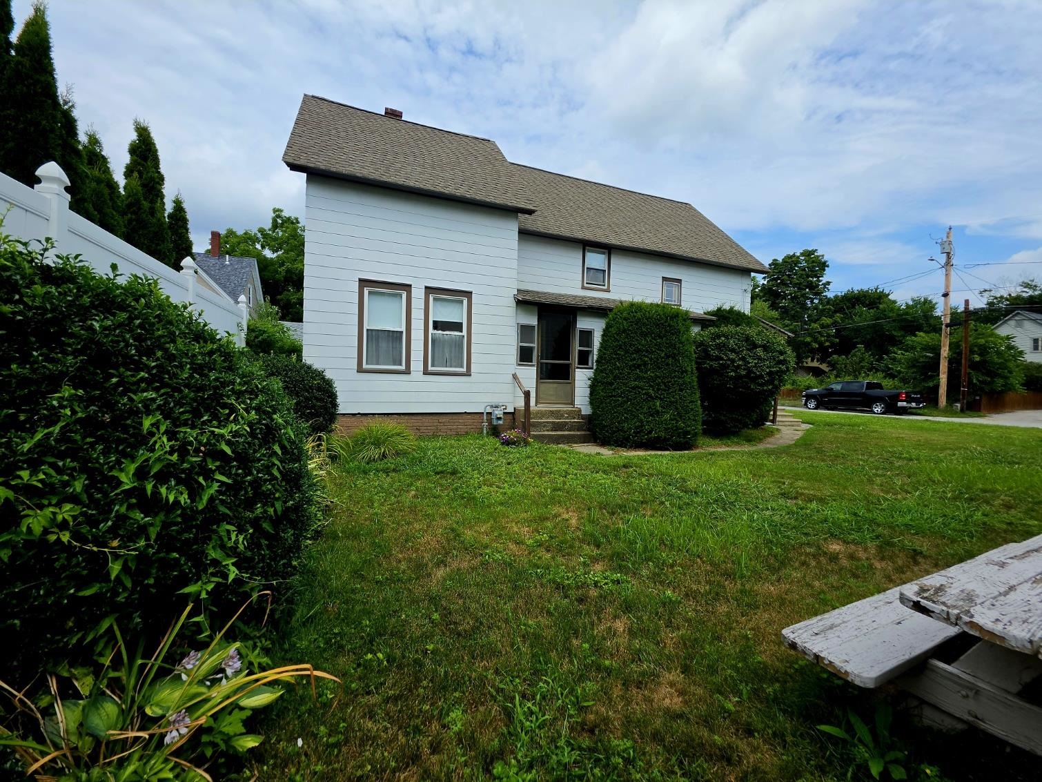 16 Dakin Street Property Photo 30