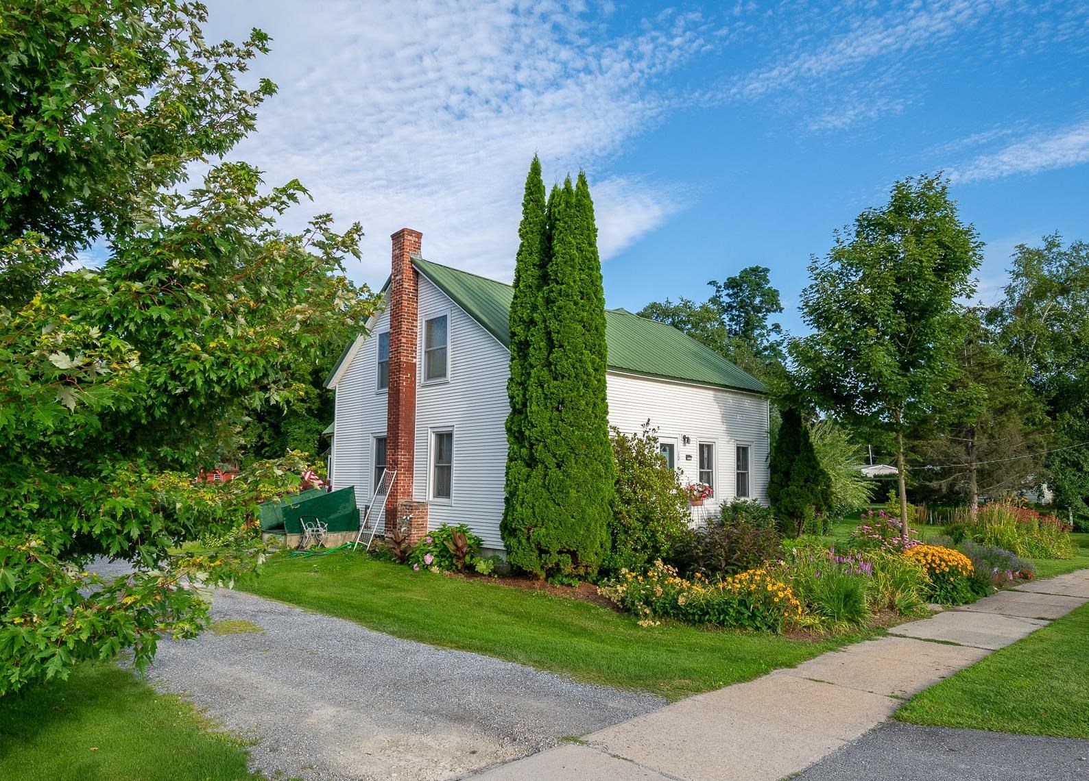 10 Case Street Property Photo 2