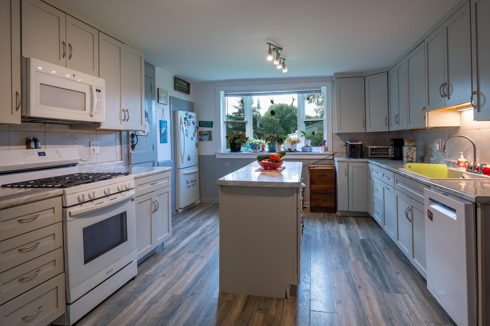 10 Case Street Property Photo 6