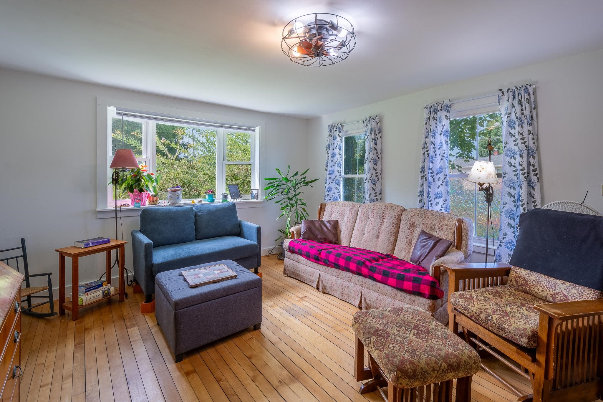 10 Case Street Property Photo 13