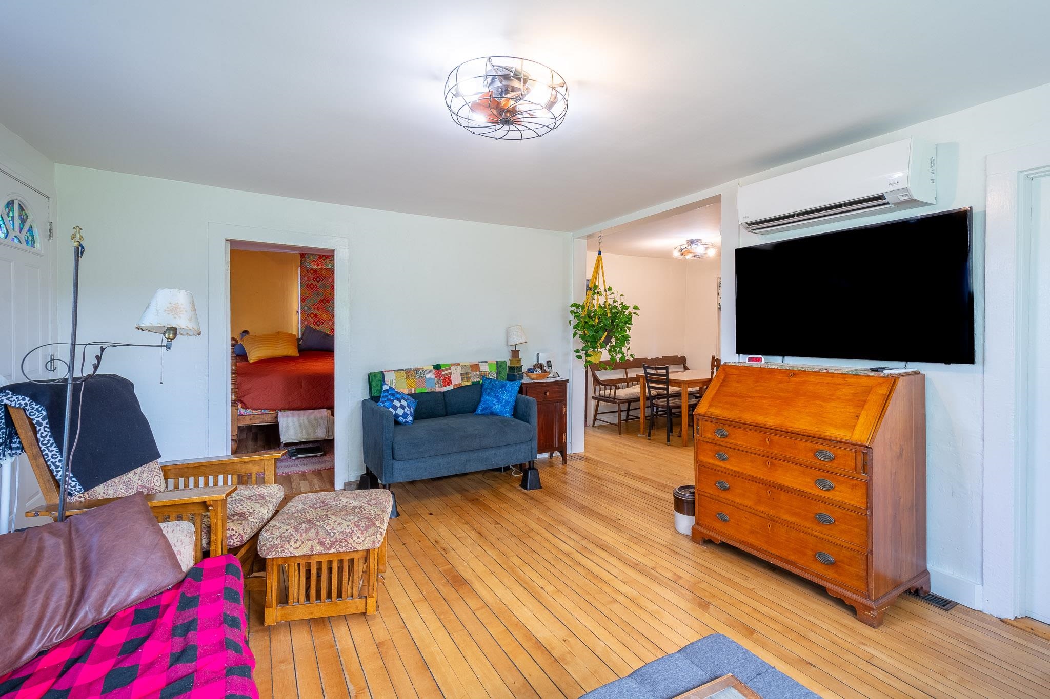 10 Case Street Property Photo 16