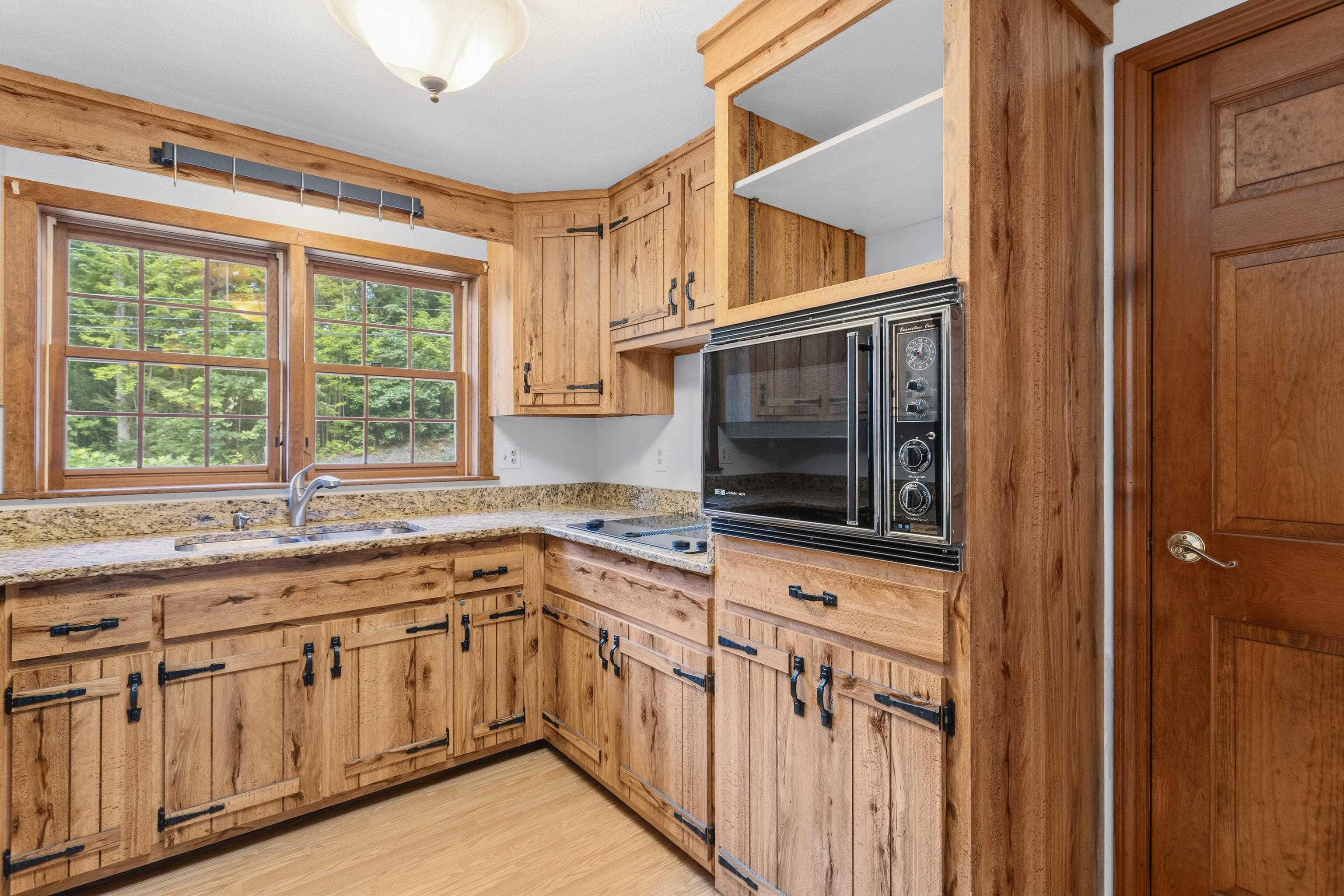 34 Old Milford Road Property Photo 6