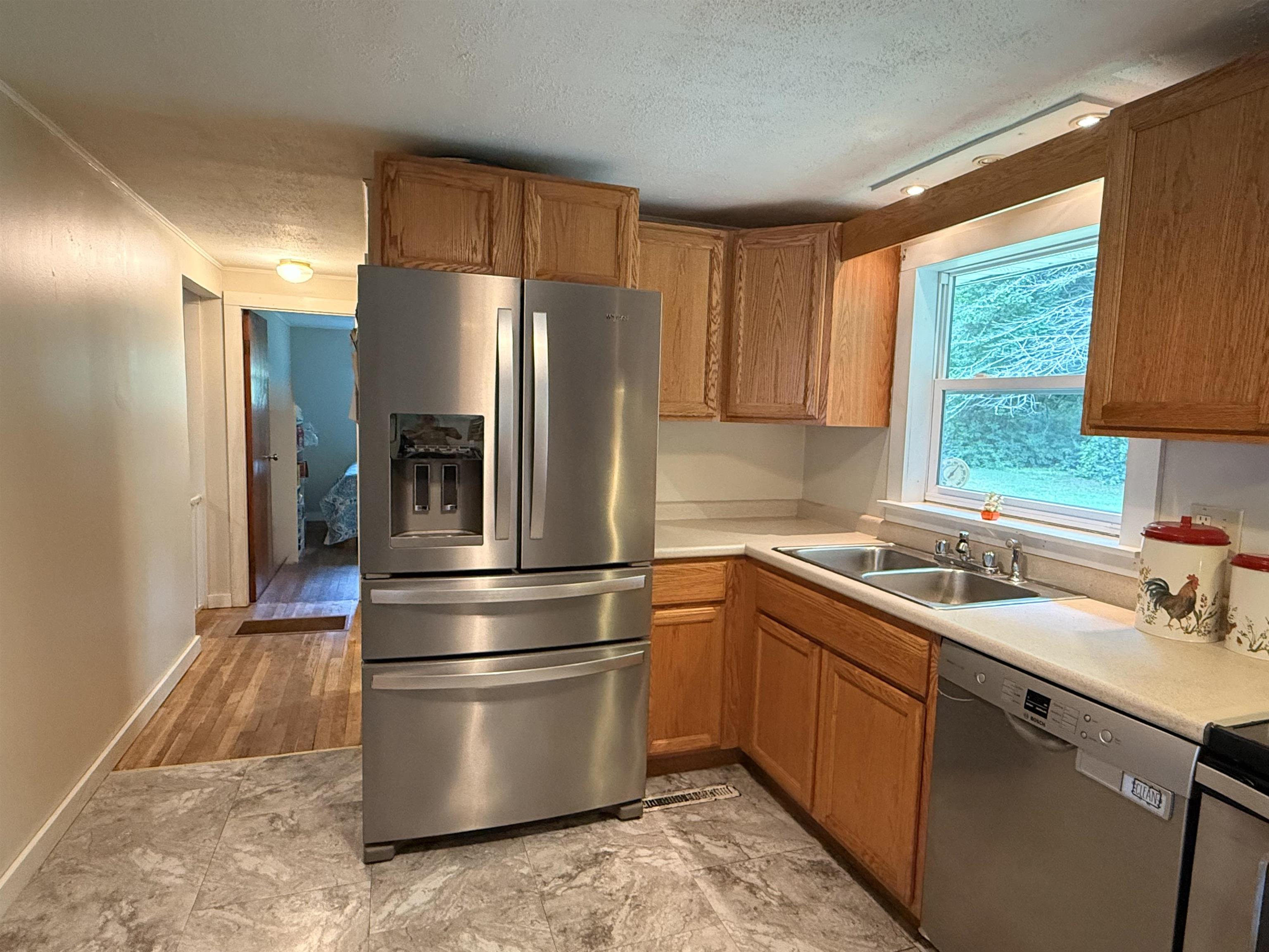 759 Pond Road Property Photo 7