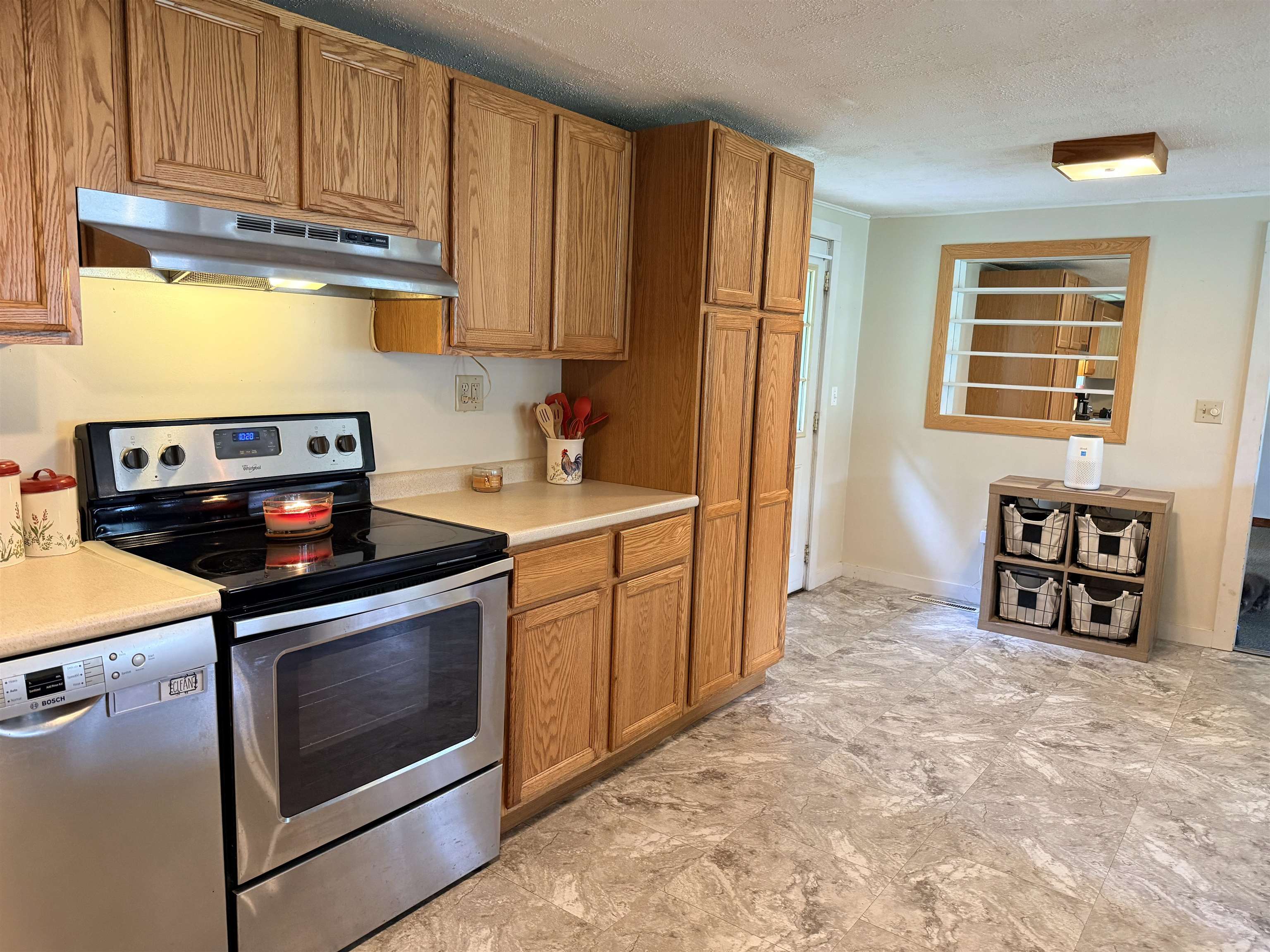 759 Pond Road Property Photo 8
